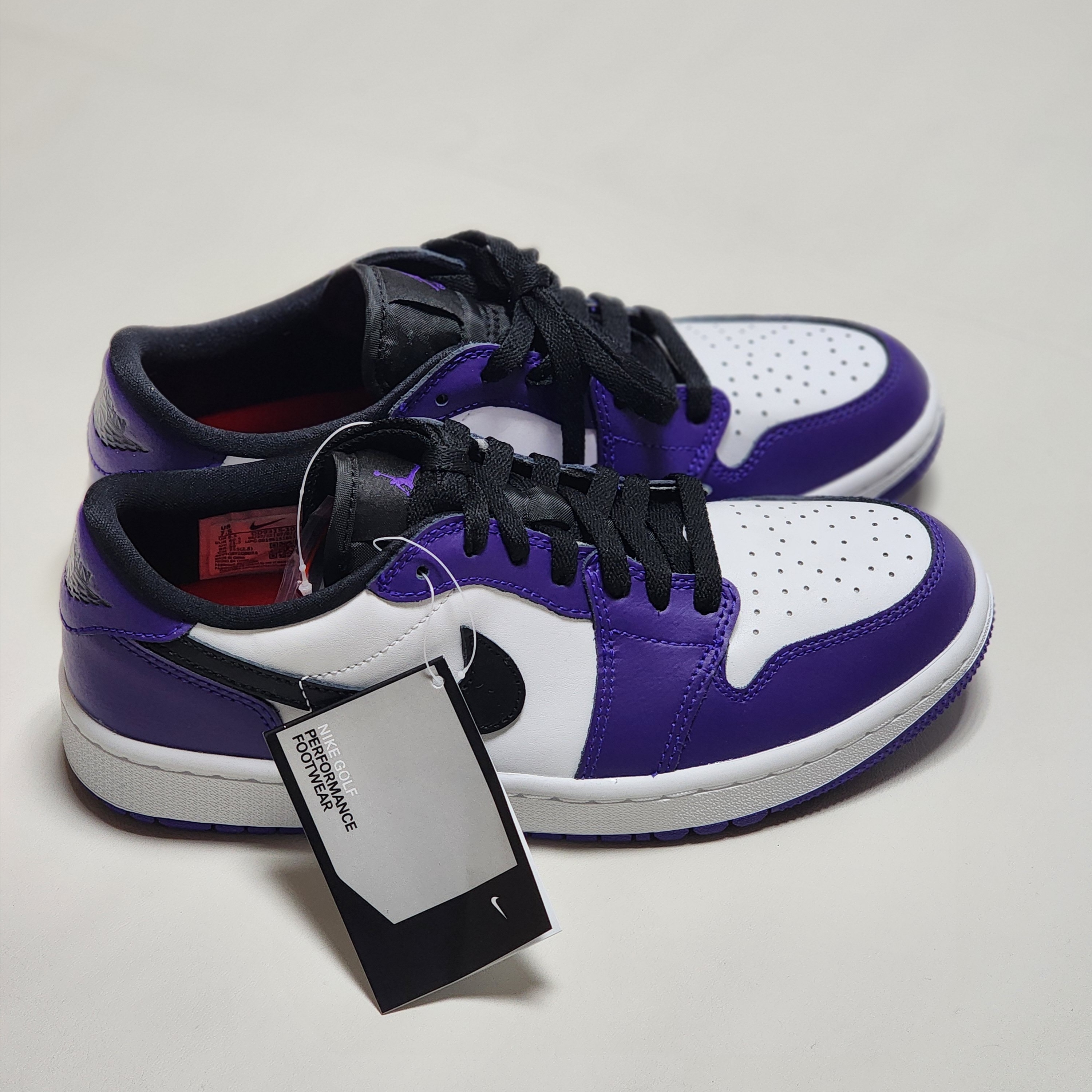 Jordan 1 Low Golf Court Purple 착용 스타일 - 2