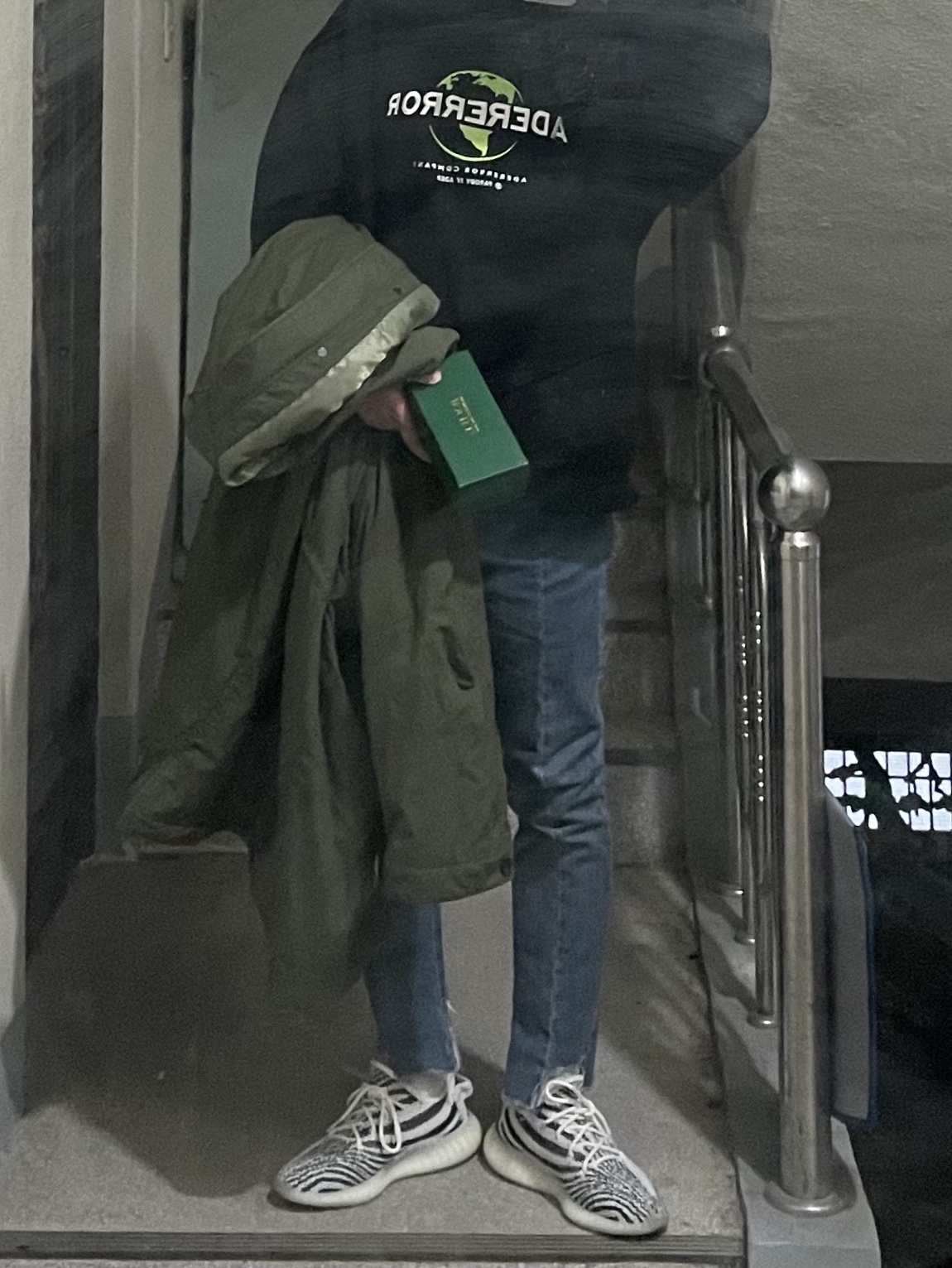 Adidas Yeezy Boost 350 V2 Zebra 2017/2019/2020 착용 스타일