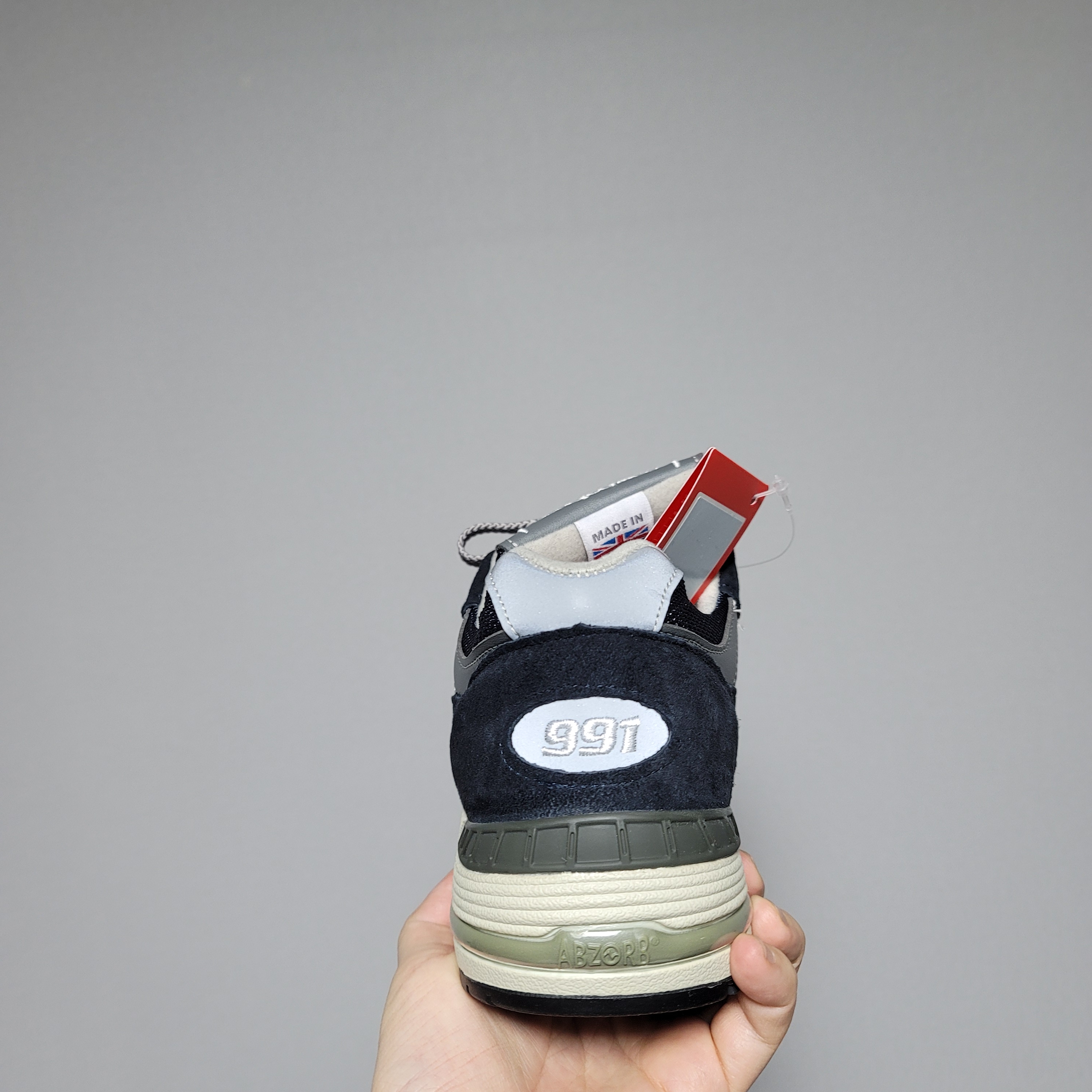 New Balance 991 Made in UK Navy 착용 스타일 - 3