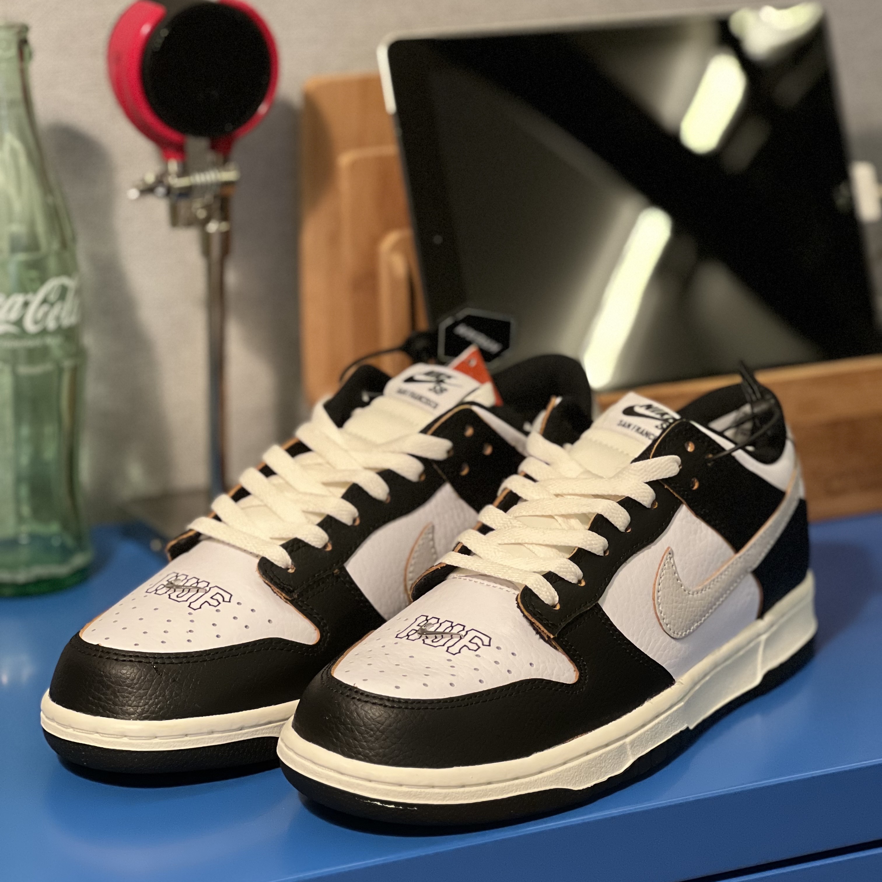 Nike x HUF SB Dunk Low San Francisco 착용 스타일
