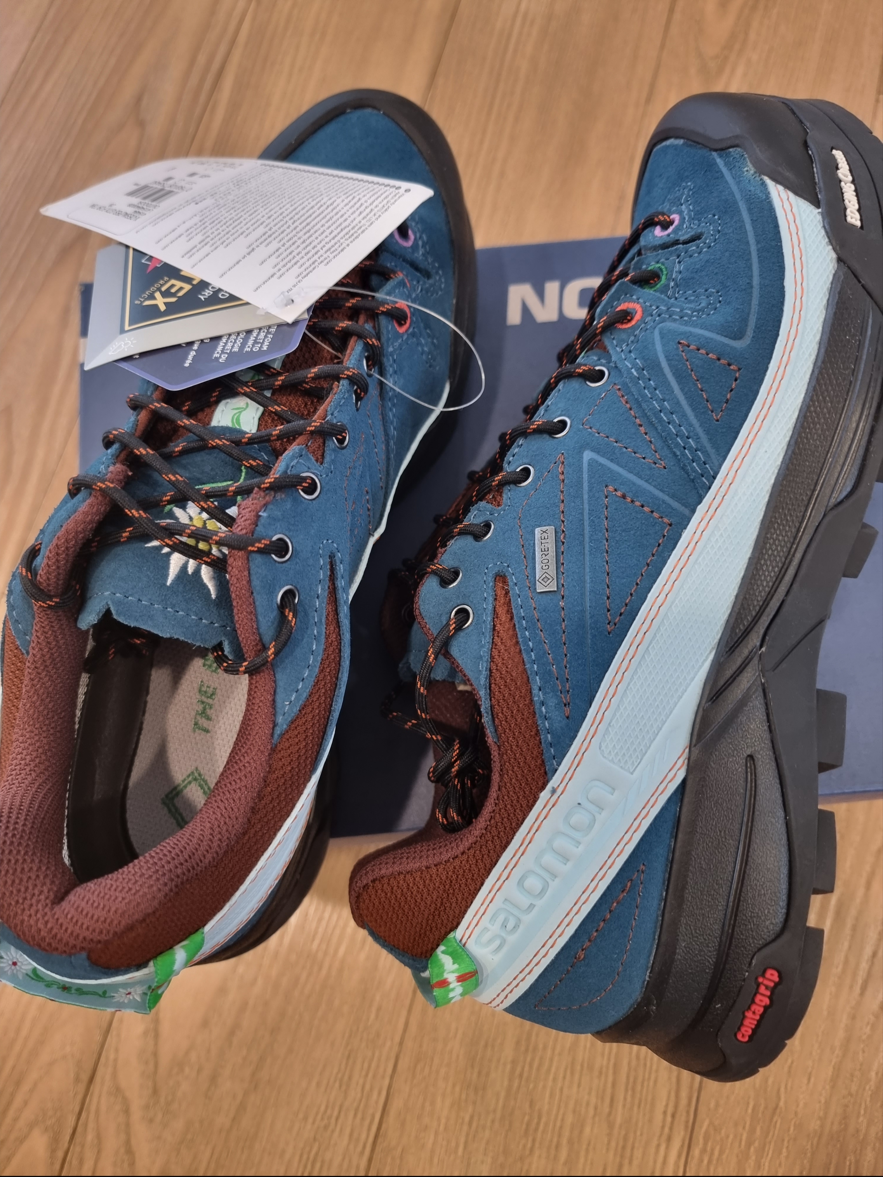 Salomon x The Broken Arm X-Desalpes GTX for TBA Blue 착용 스타일