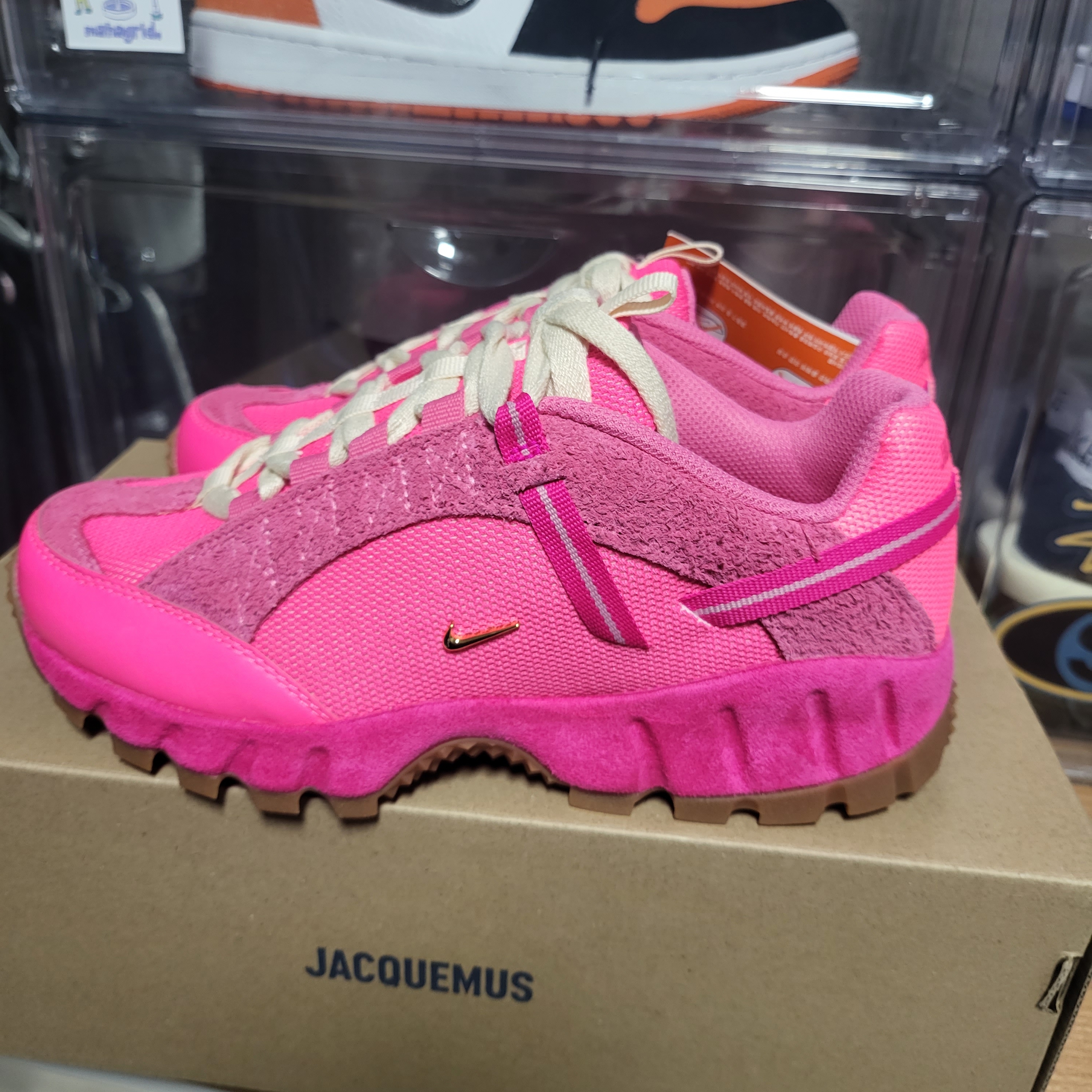 Nike x Jacquemus Air Humara LX Pink Flash 착용 스타일 - 1