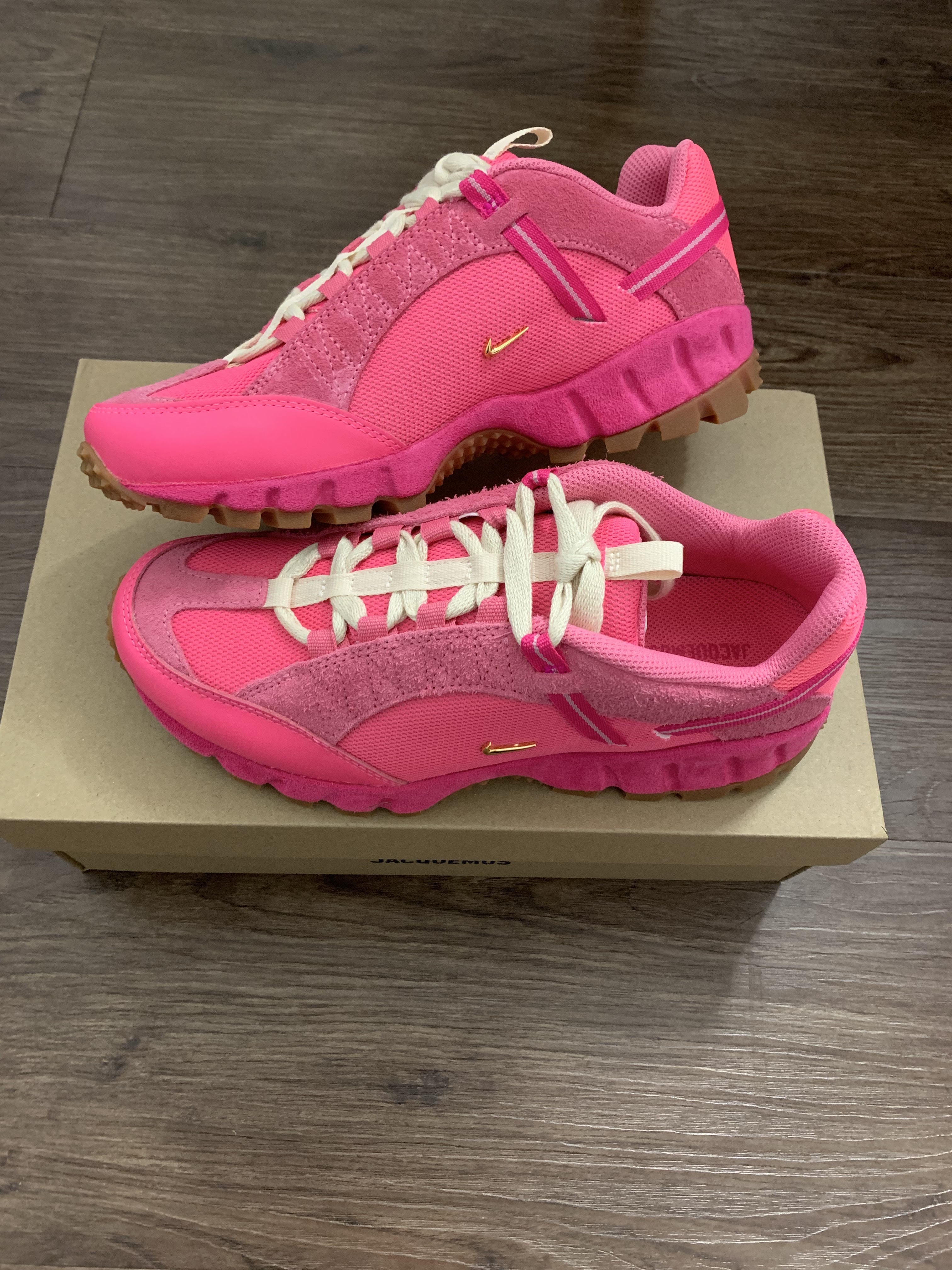 Nike x Jacquemus Air Humara LX Pink Flash 착용 스타일