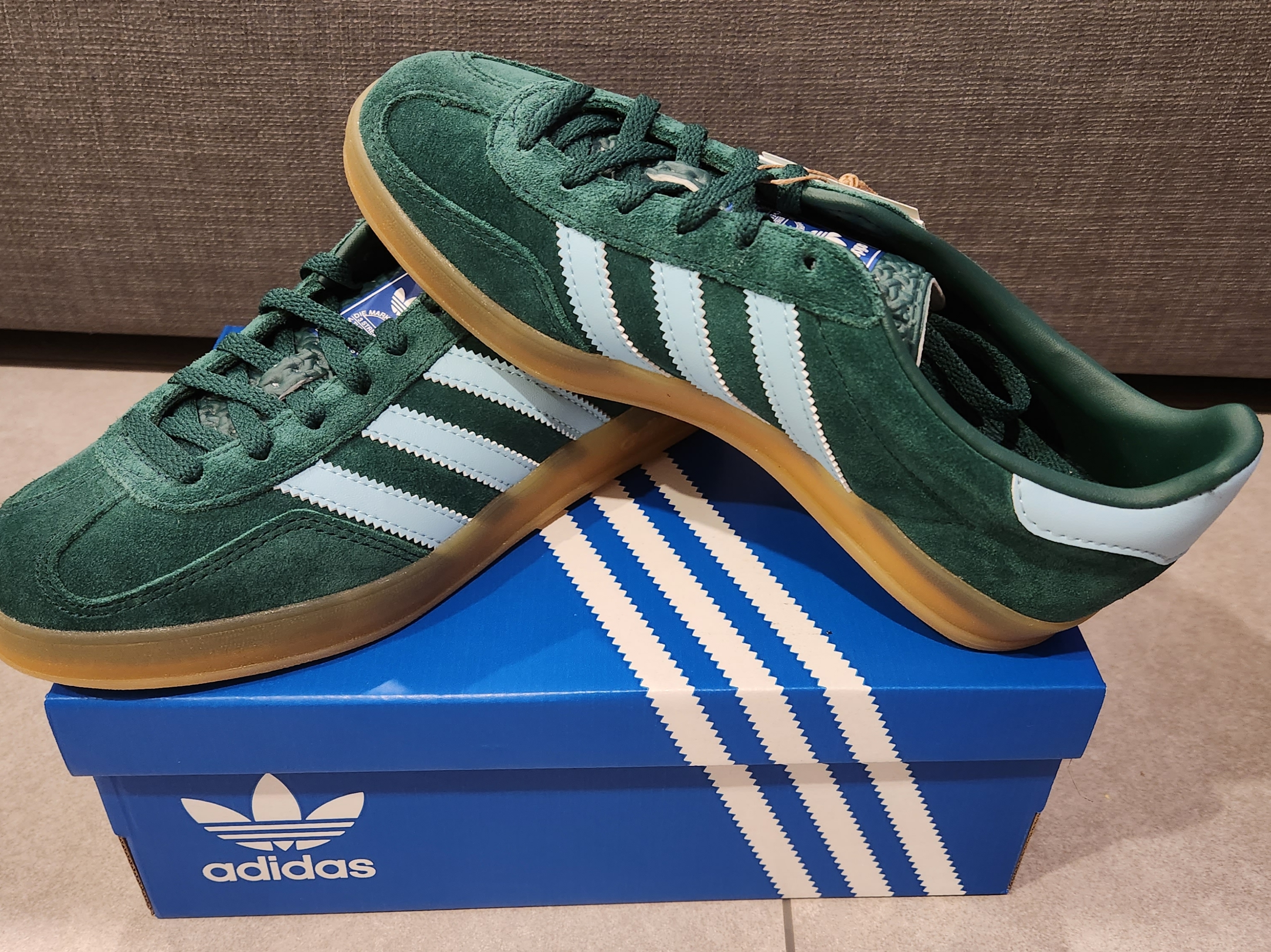 Adidas Gazelle Indoor Collegiate Green Hazy Sky 착용 스타일 - 1