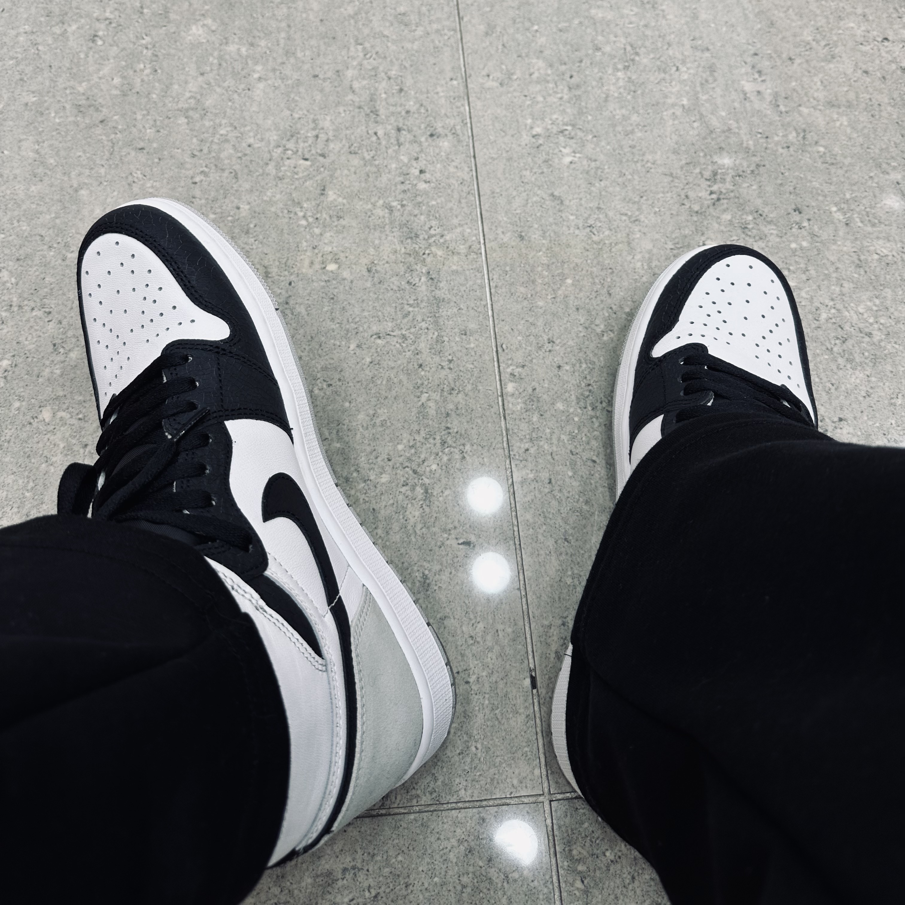 Jordan 1 Retro High OG Bleached Coral 착용 스타일