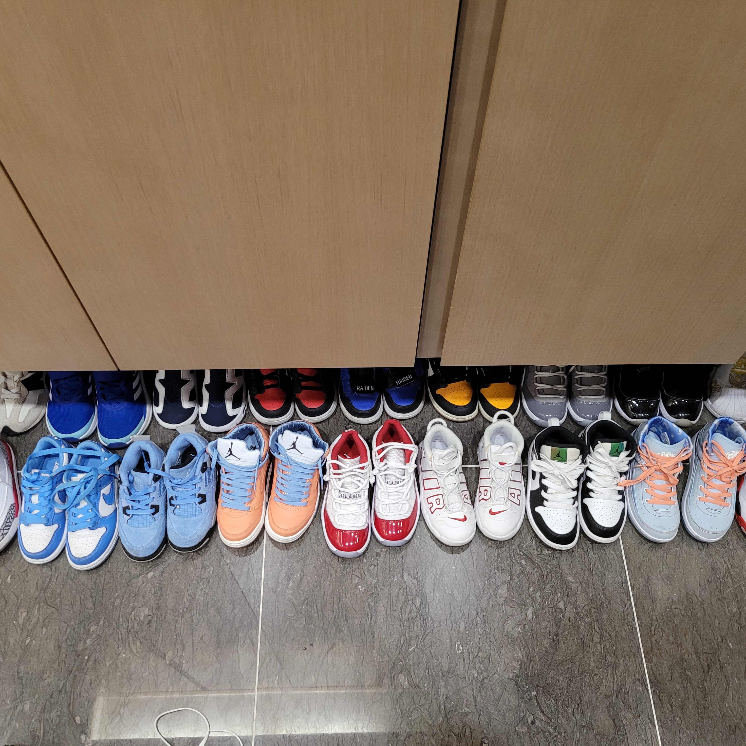 (PS) Nike Dunk Low University Blue, (PS) Jordan 4 Retro University Blue 착용 스타일