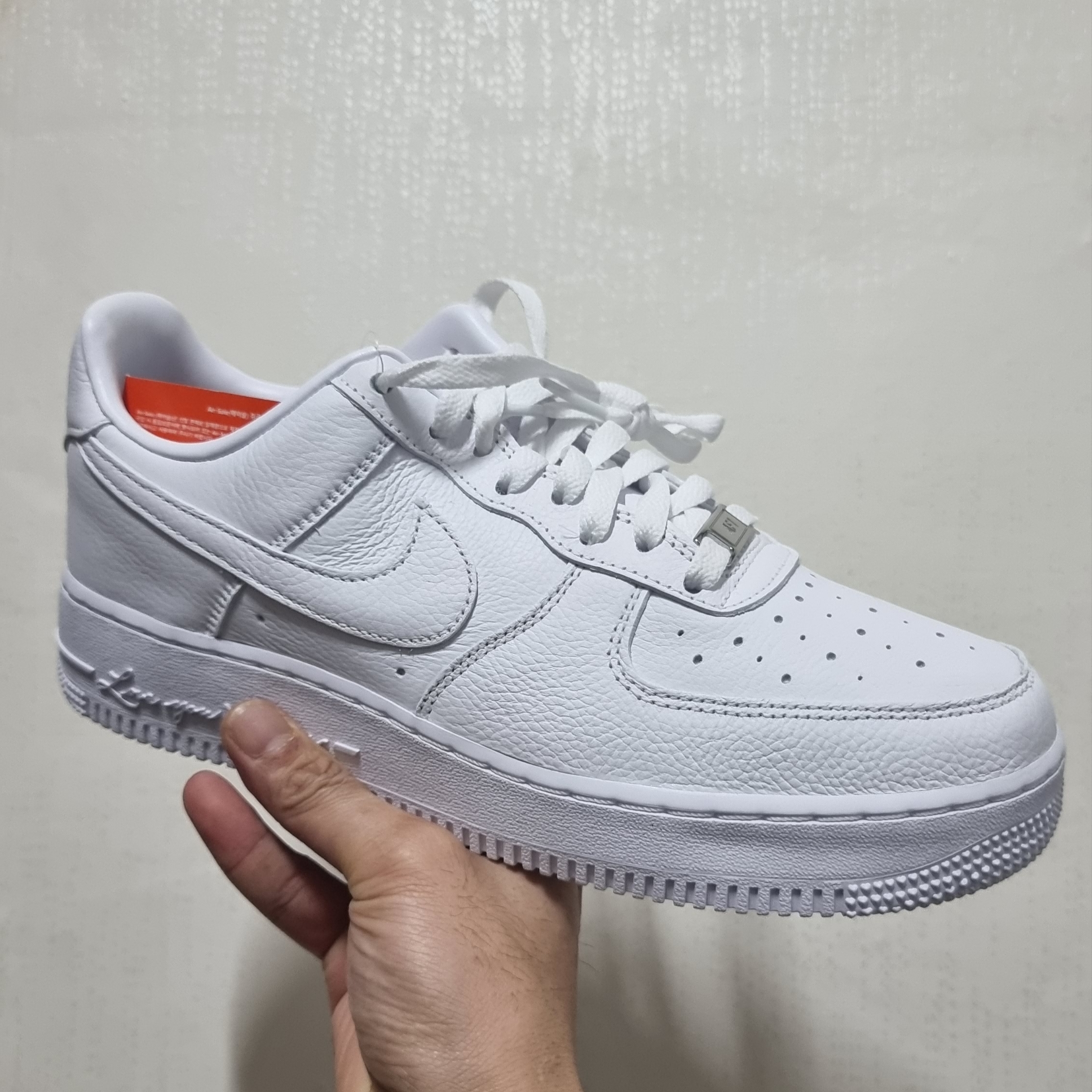 Nike x Drake Nocta Air Force 1 Low SP Certified Lover Boy White 착용 스타일 - 1