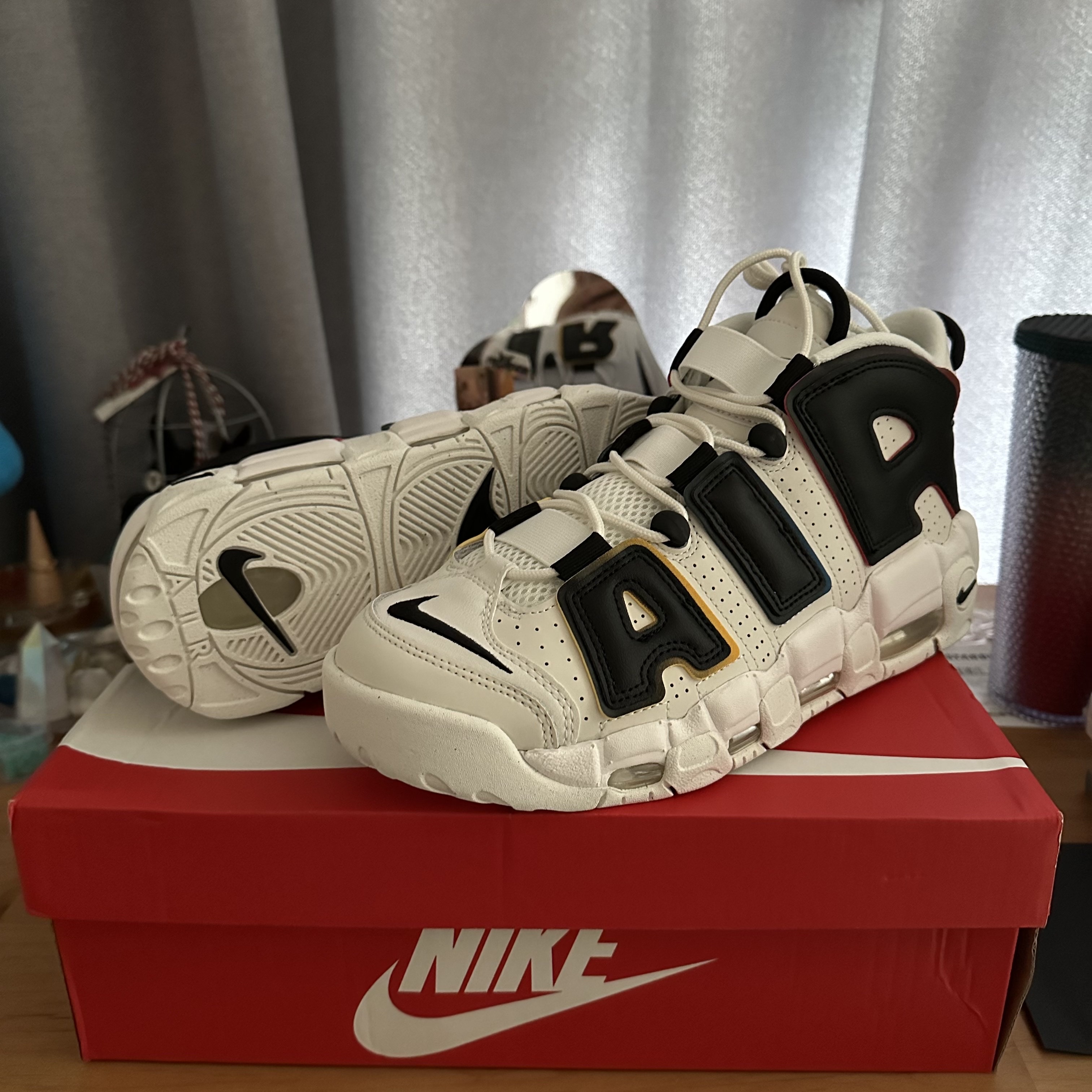 Nike Air More Uptempo 96 Trading Cards 착용 스타일 - 1