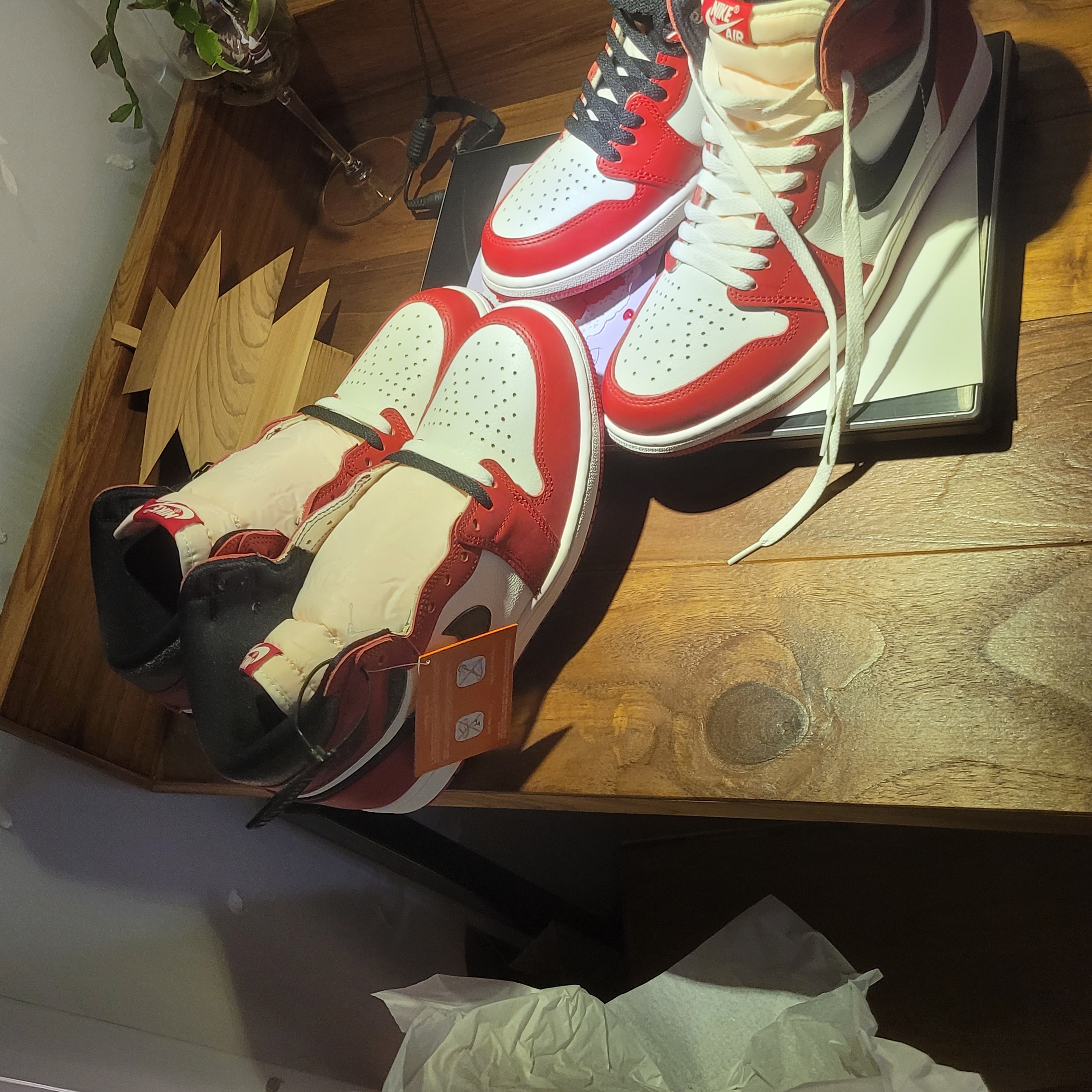 Jordan 1 Retro High OG Chicago 2022 착용 스타일 - 4