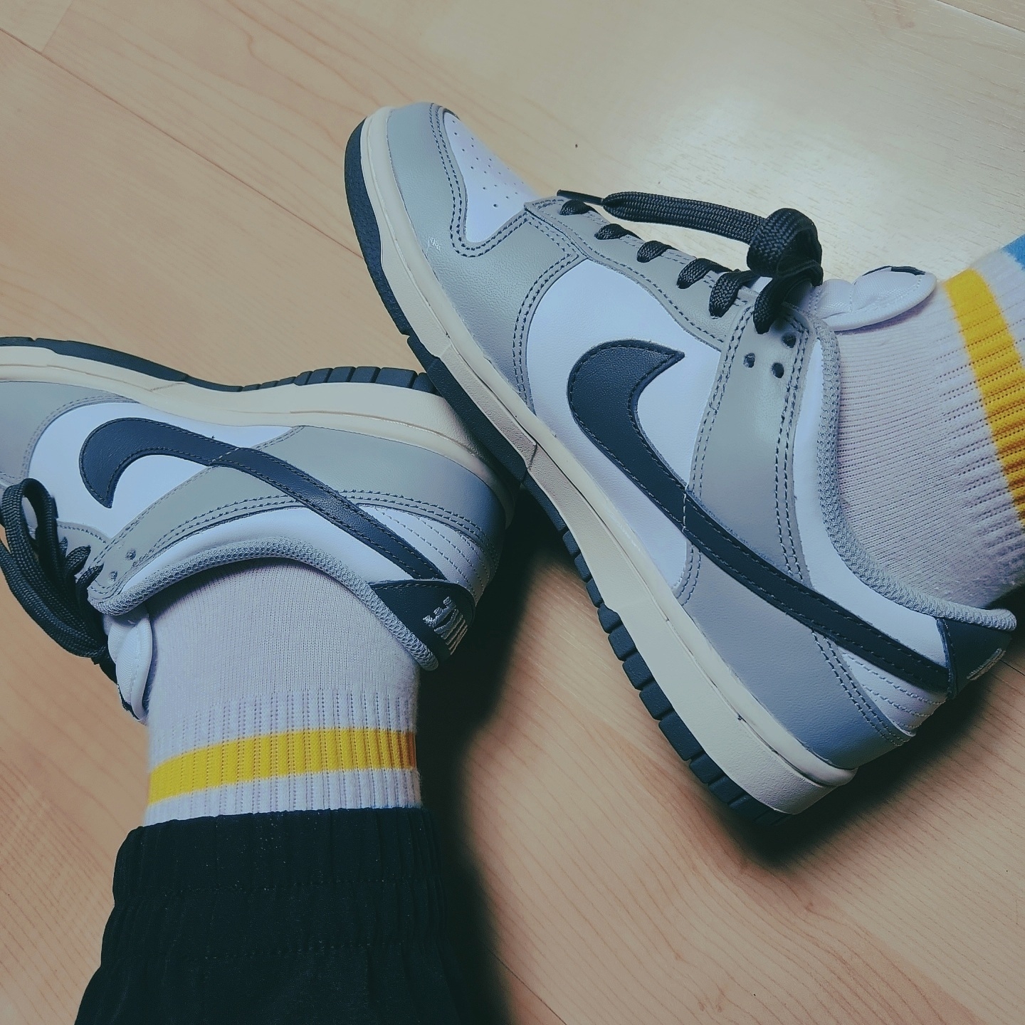 (W) Nike Dunk Low Light Smoke Grey 착용 스타일 - 2