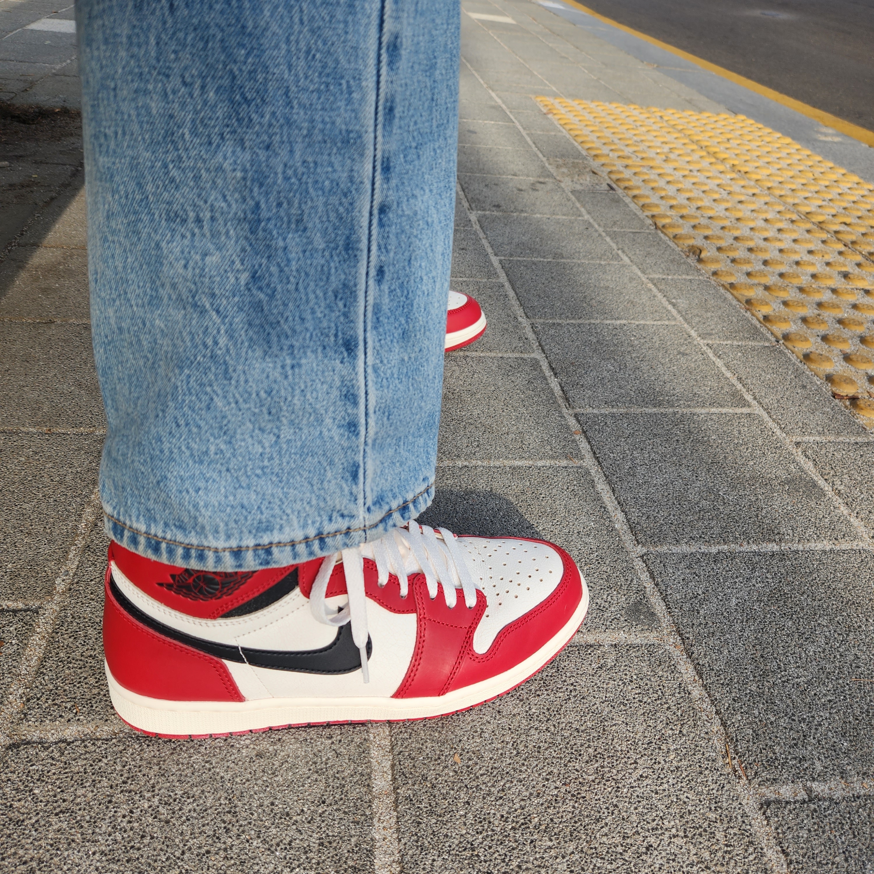 Jordan 1 Retro High OG Chicago 2022 착용 스타일 - 2