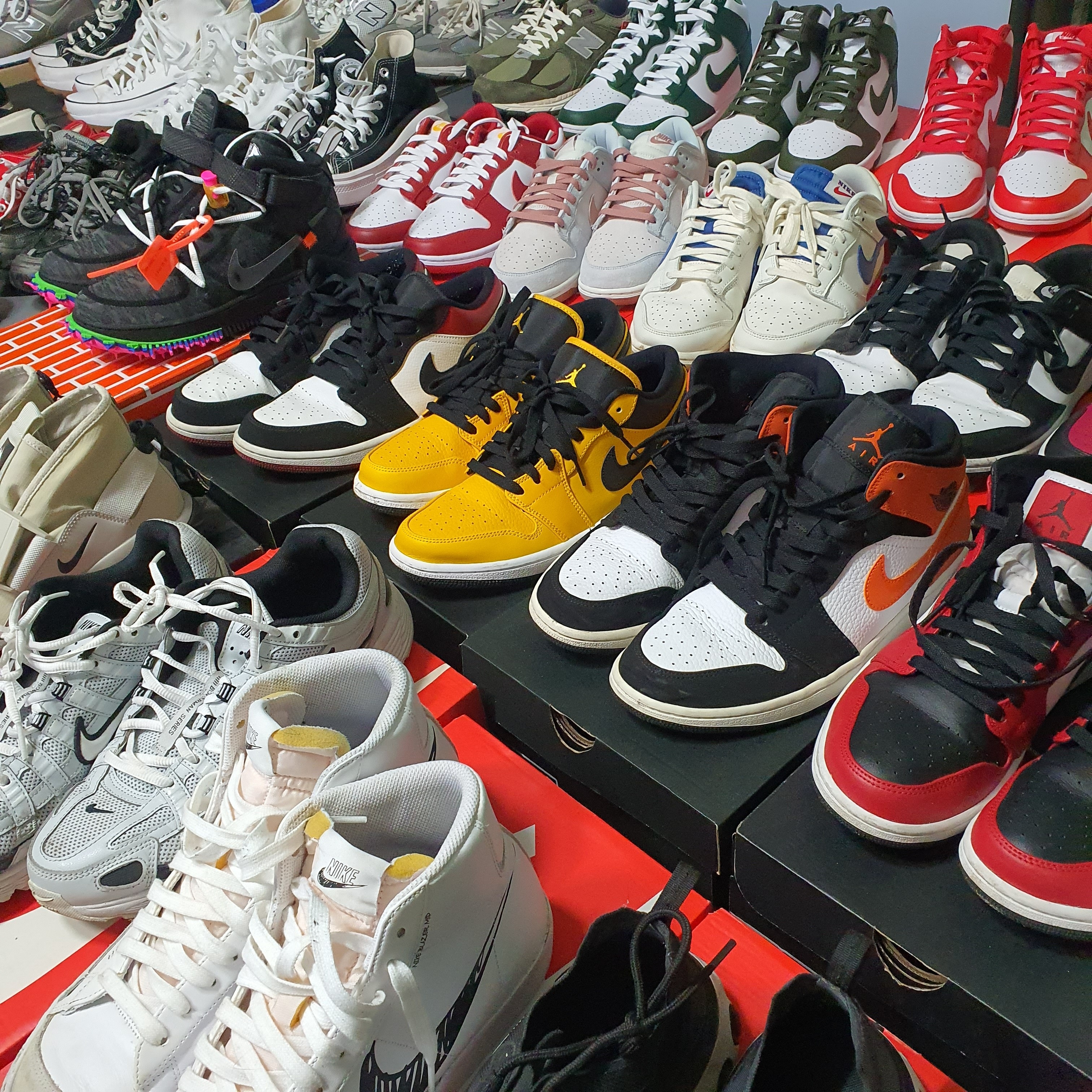 Jordan 1 Mid Chicago Black Toe, Jordan 1 Low Black Toe 착용 스타일 - 1