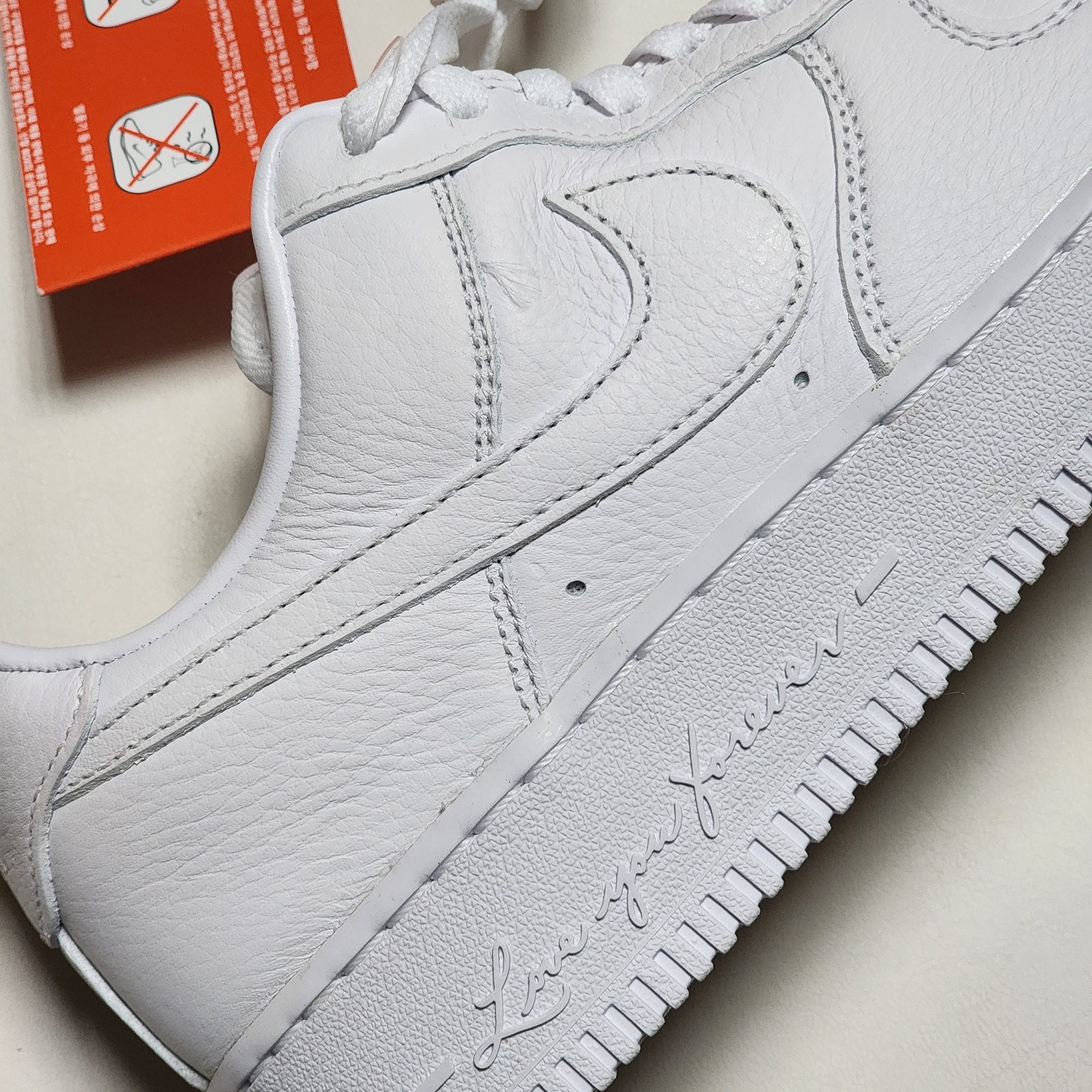 Nike x Drake Nocta Air Force 1 Low SP Certified Lover Boy White 착용 스타일 - 4