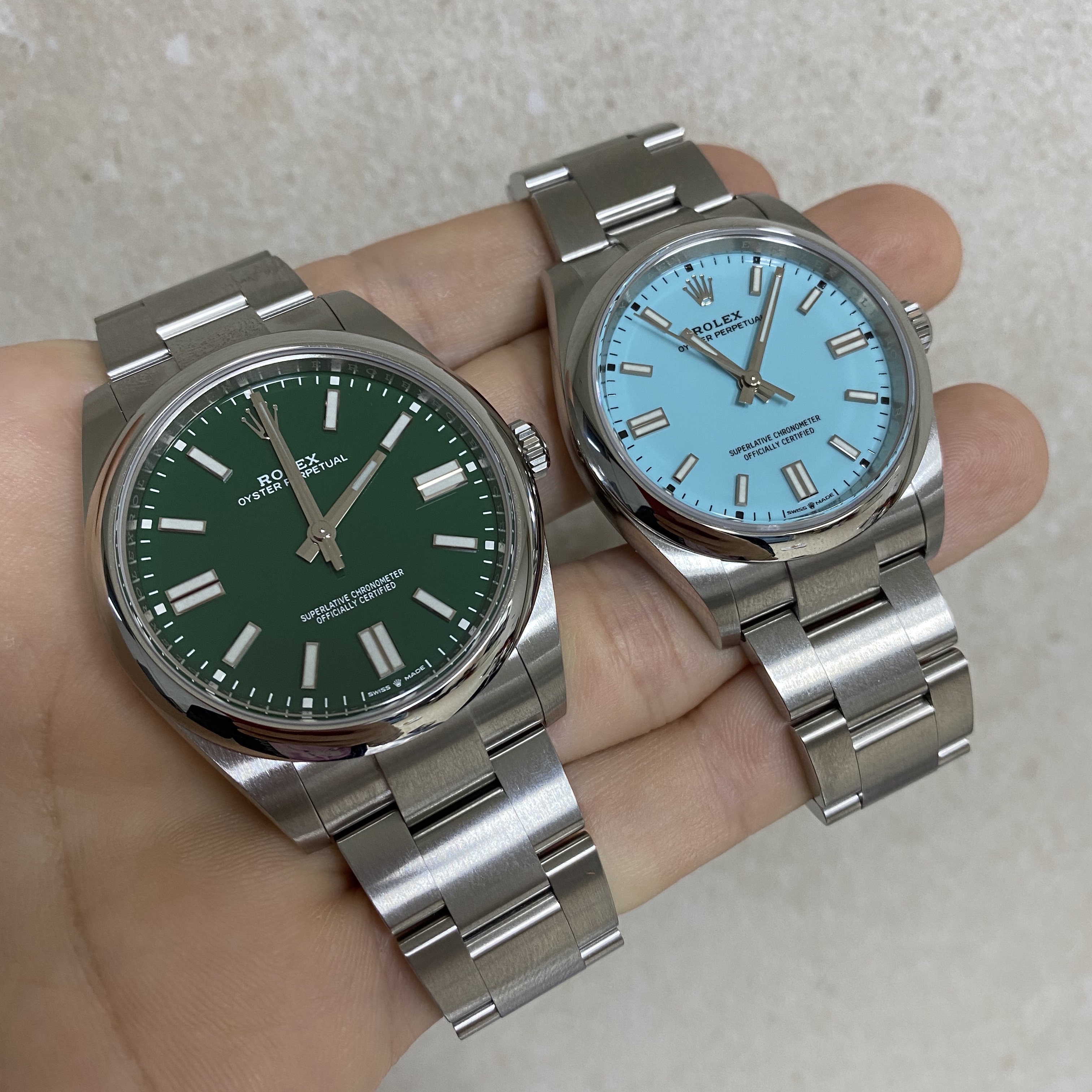 Rolex Oyster Perpetual 41mm 124300 Green Oyster, Rolex Oyster Perpetual 36mm 126000 Turquoise Blue Oyster 착용 스타일