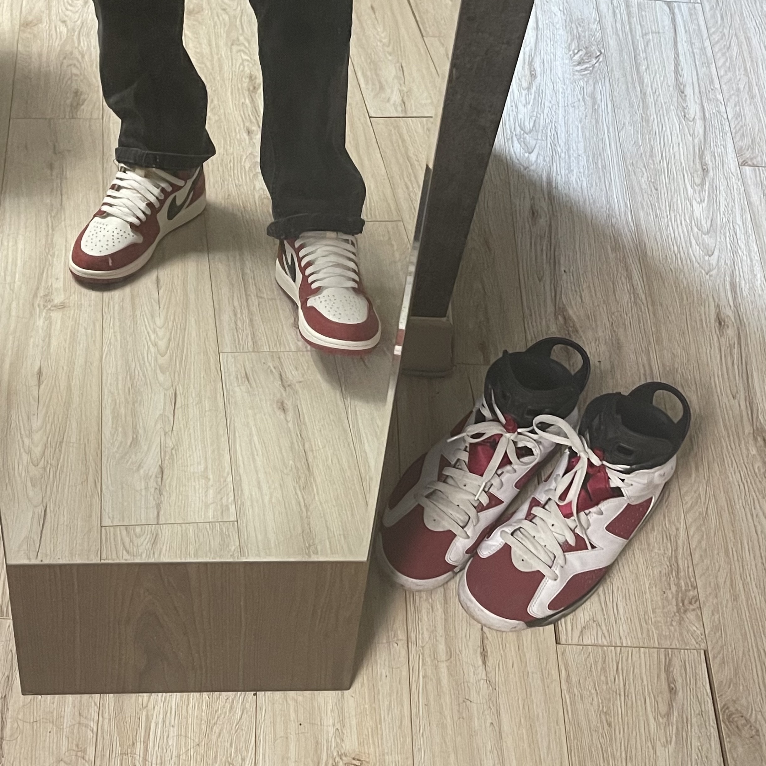 Jordan 1 Retro High OG Chicago 2022, Jordan 6 Retro Carmine 2021 착용 스타일 - 1