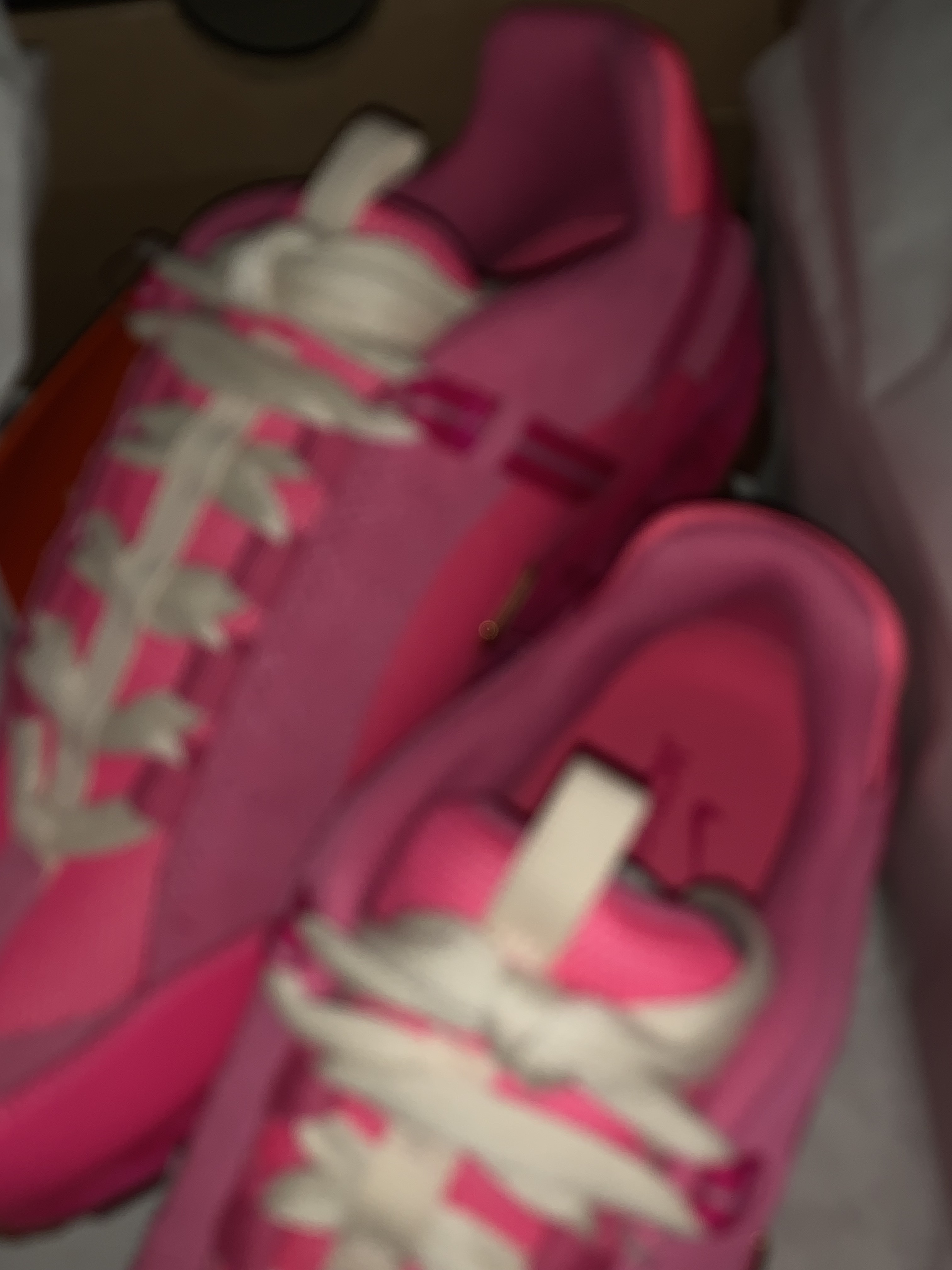 Nike x Jacquemus Air Humara LX Pink Flash 착용 스타일 - 1