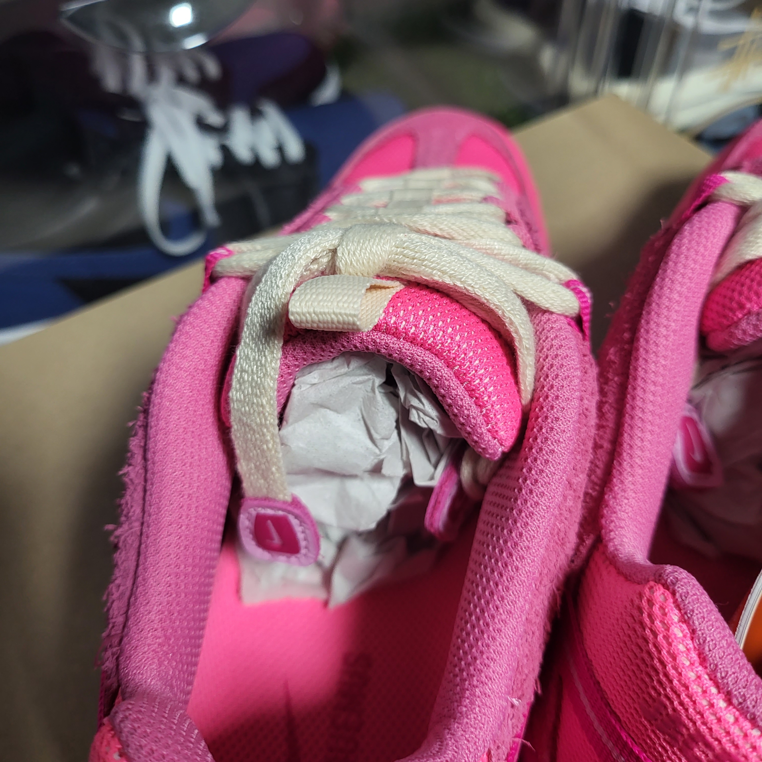 Nike x Jacquemus Air Humara LX Pink Flash 착용 스타일 - 4