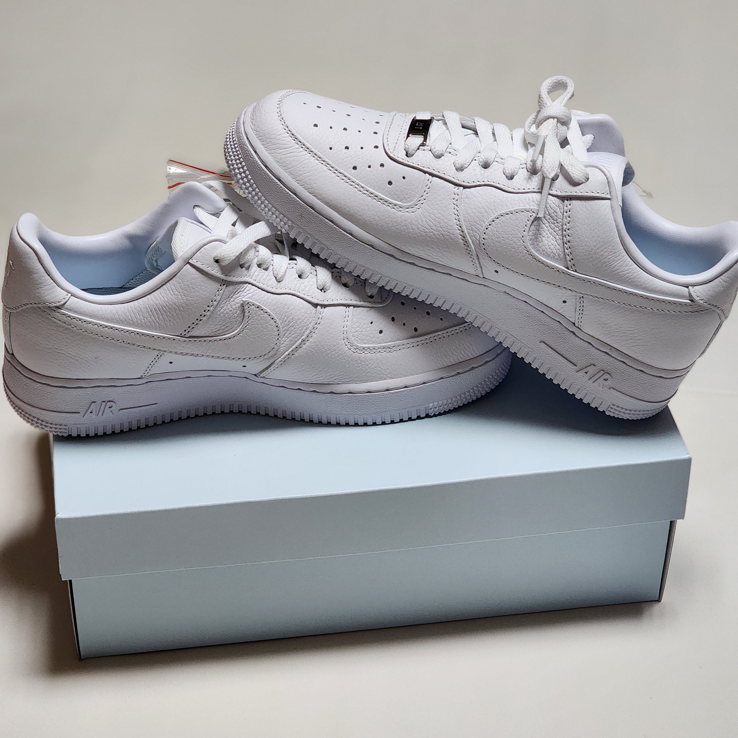 Nike x Drake Nocta Air Force 1 Low SP Certified Lover Boy White 착용 스타일 - 1
