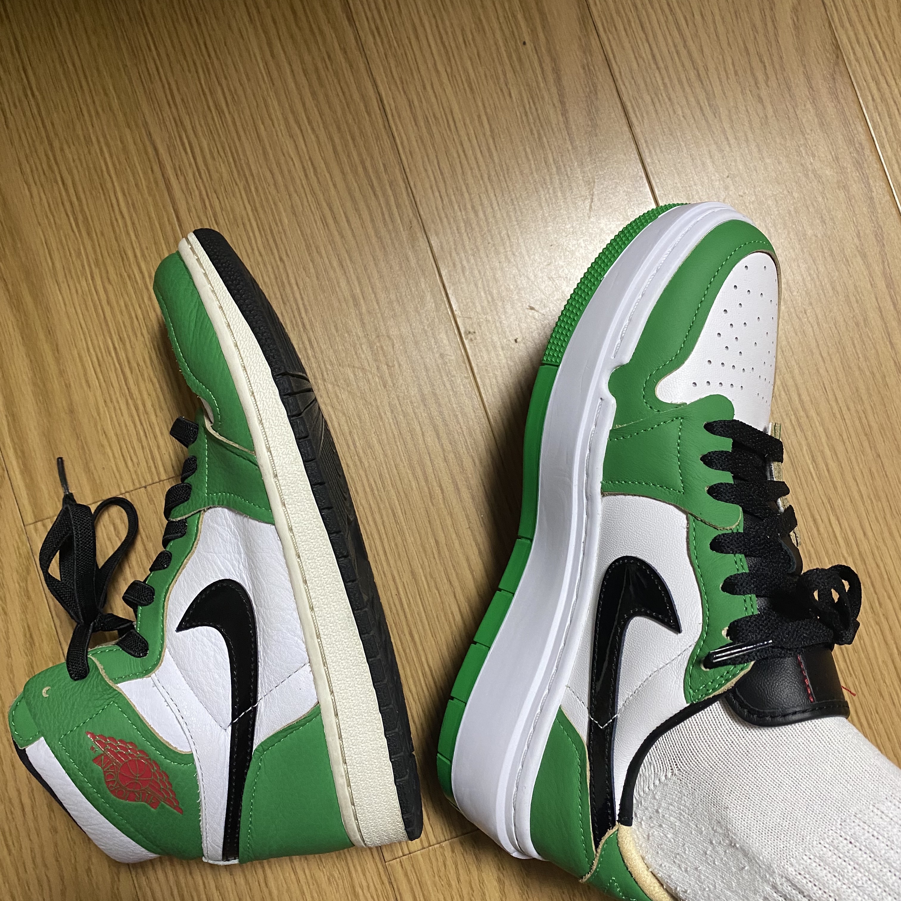(W) Jordan 1 Elevate Low SE Lucky Green 착용 스타일 - 3