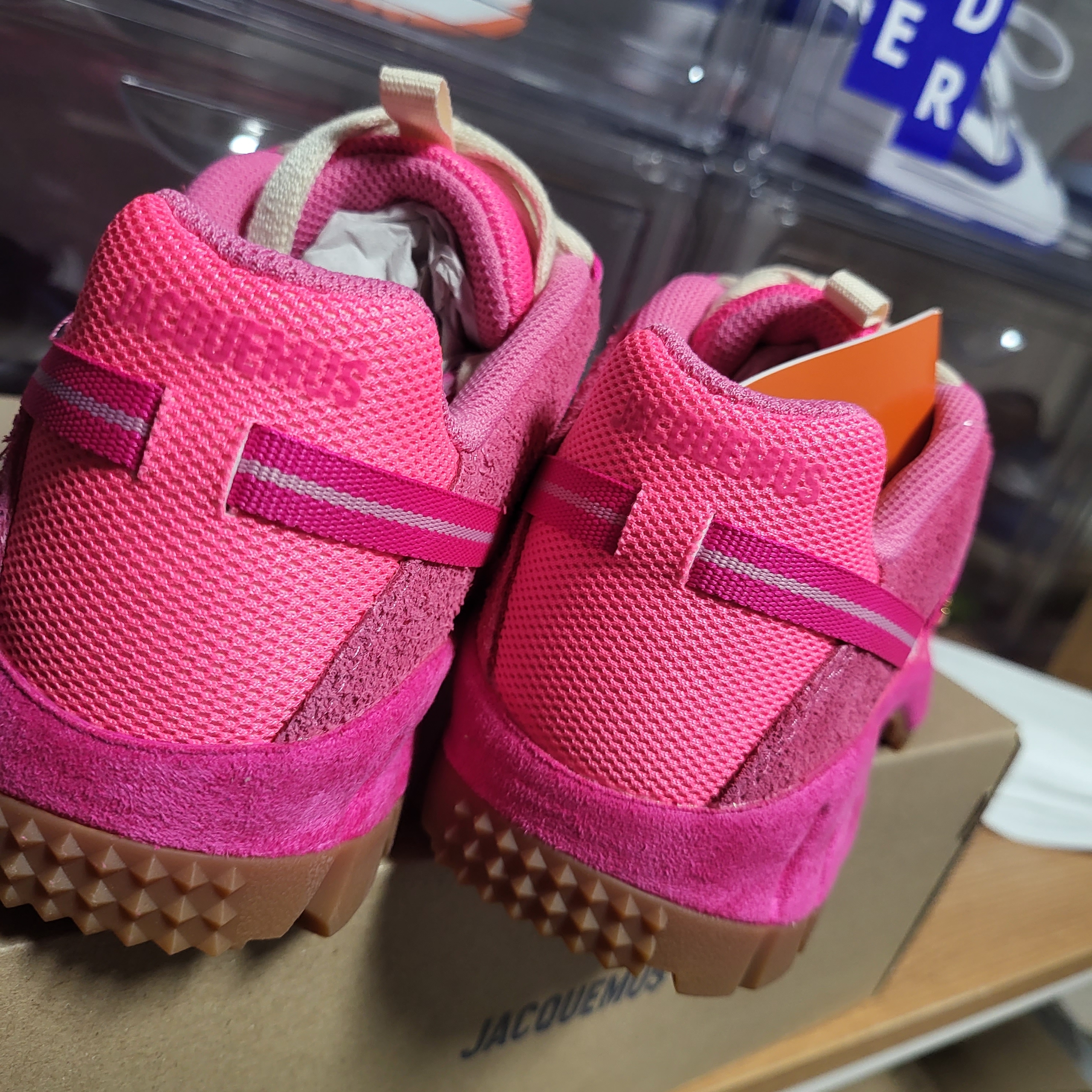Nike x Jacquemus Air Humara LX Pink Flash 착용 스타일 - 3