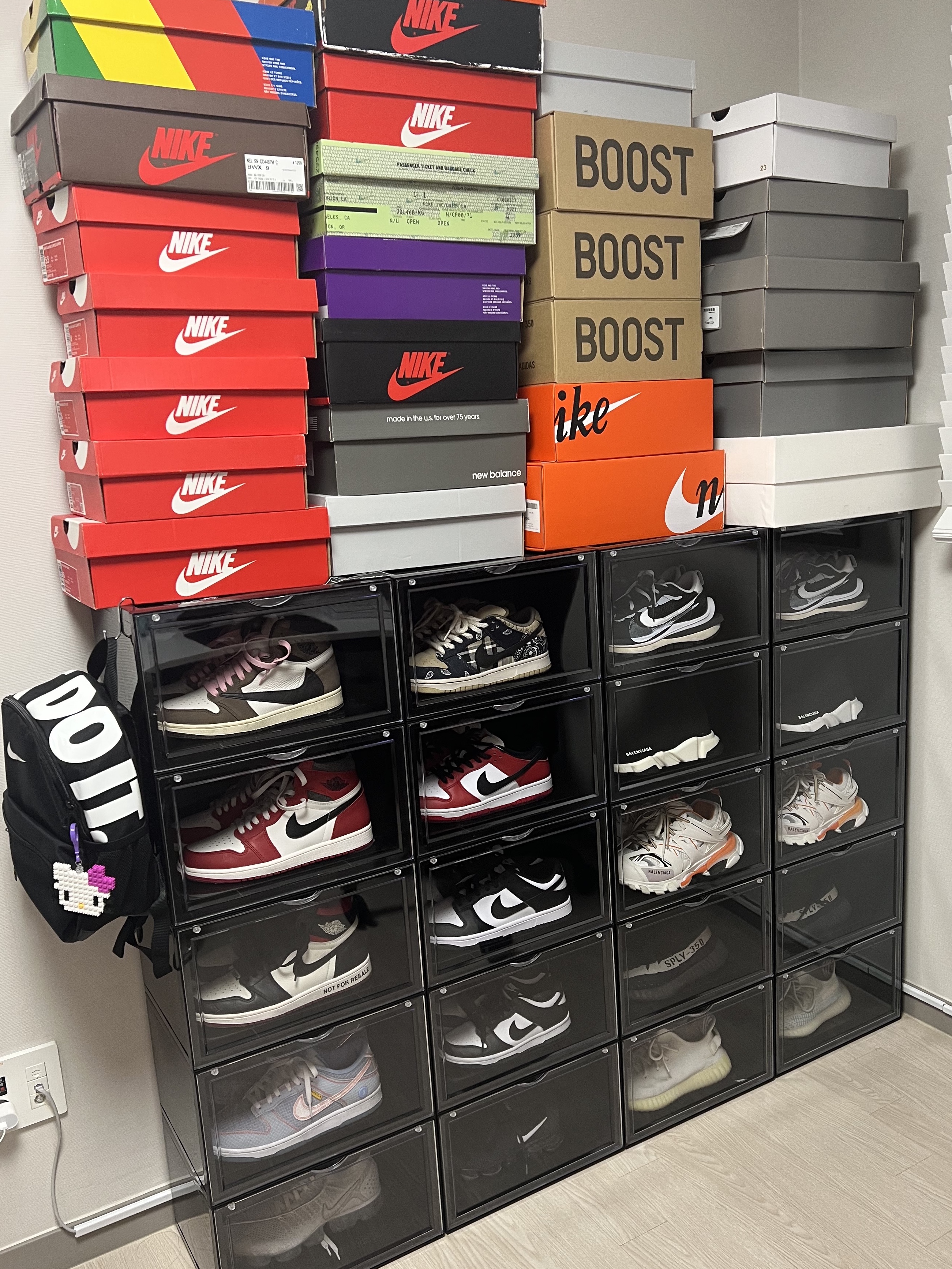 Jordan 1 Retro High OG Chicago 2022, Jordan 1 x Travis Scott Retro High OG SP Mocha 착용 스타일