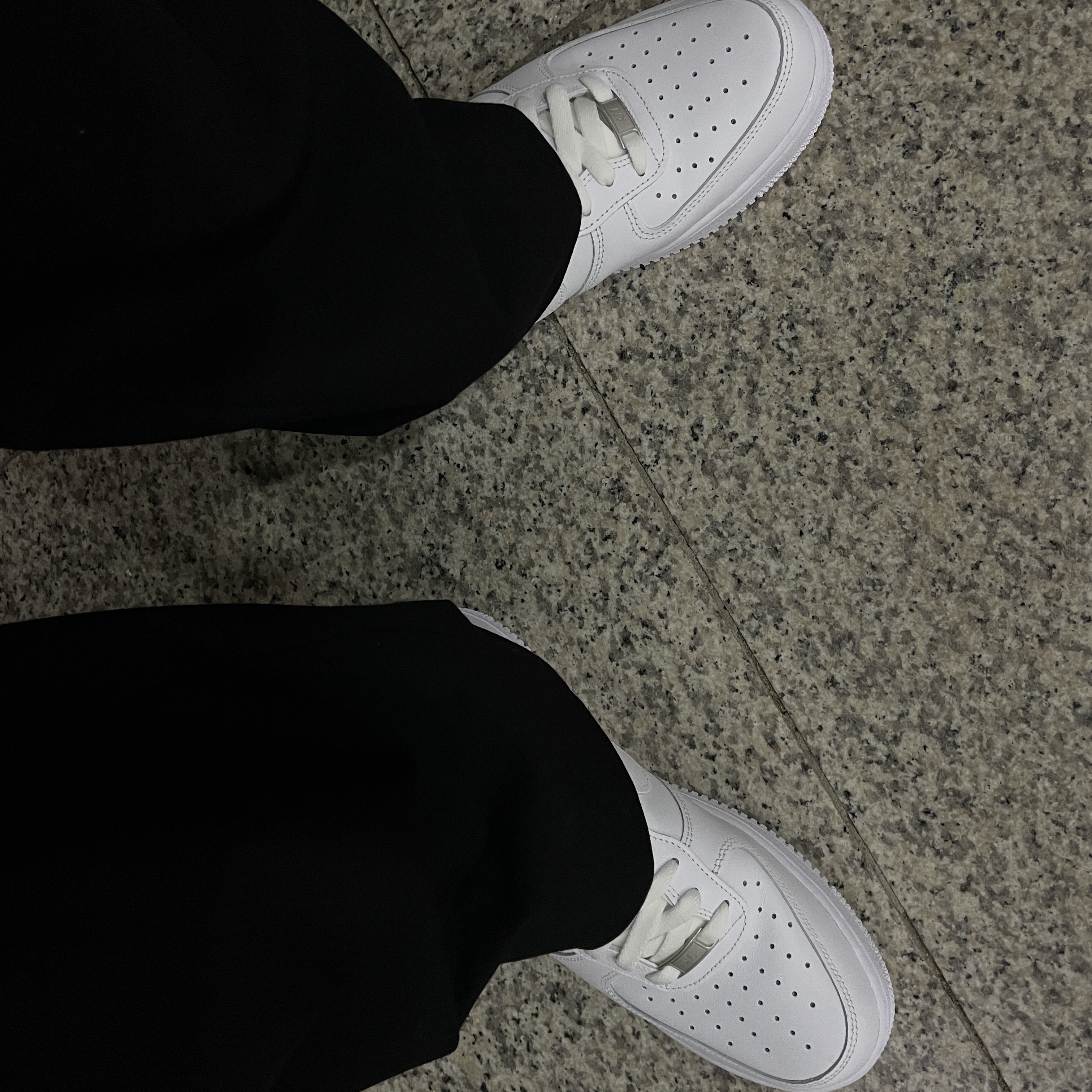 Nike Air Force 1 '07 Low White 착용 스타일