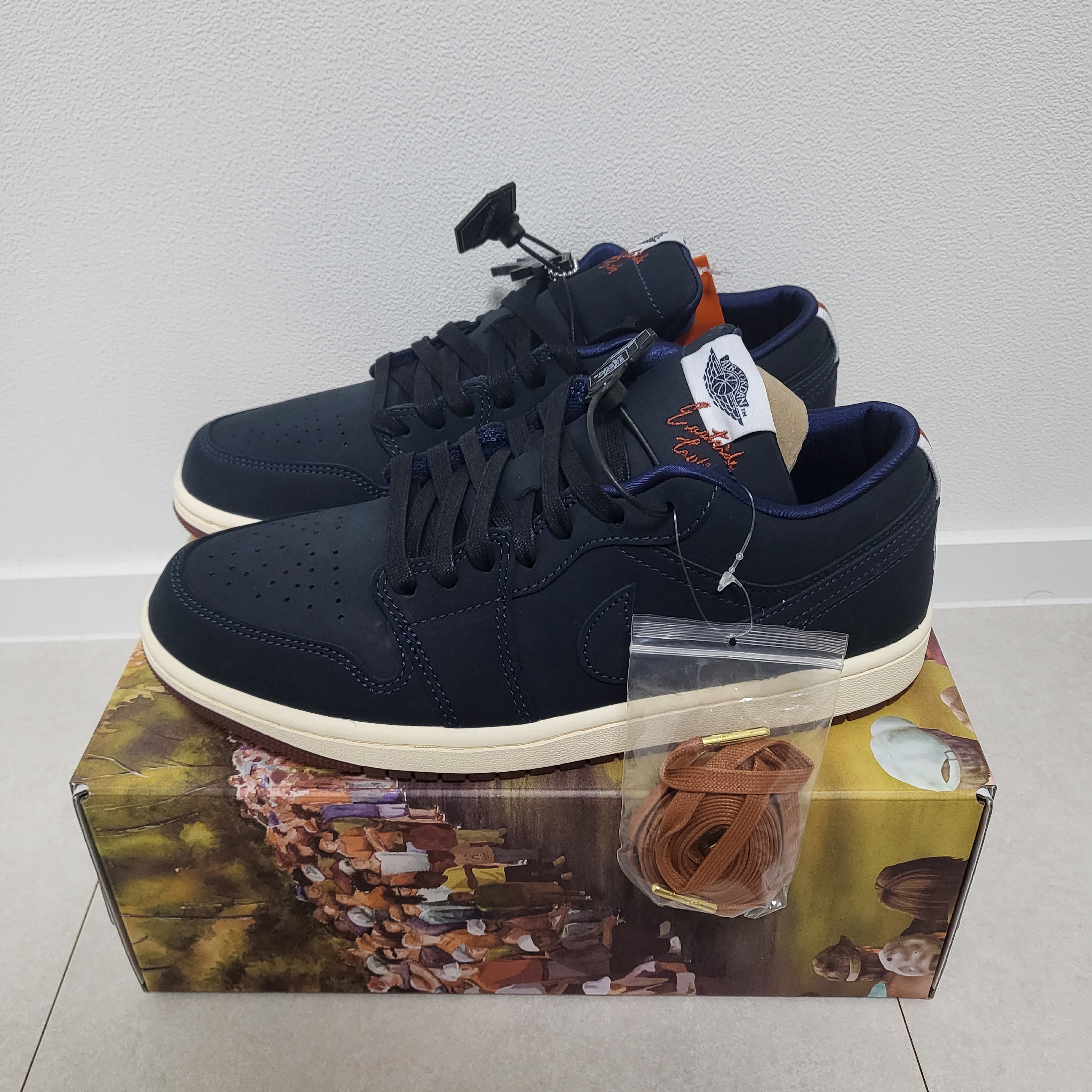 Jordan 1 x Eastside Golf Low Midnight Navy 착용 스타일