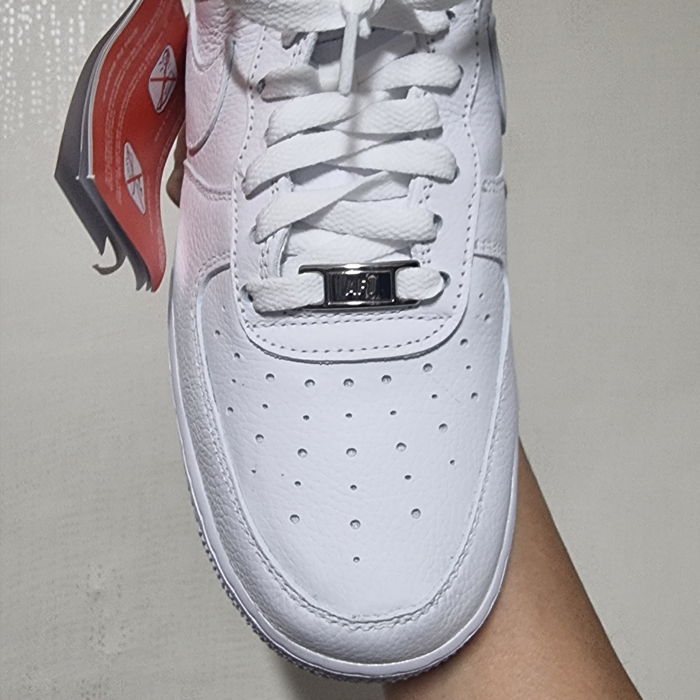 Nike x Drake Nocta Air Force 1 Low SP Certified Lover Boy White 착용 스타일 - 3