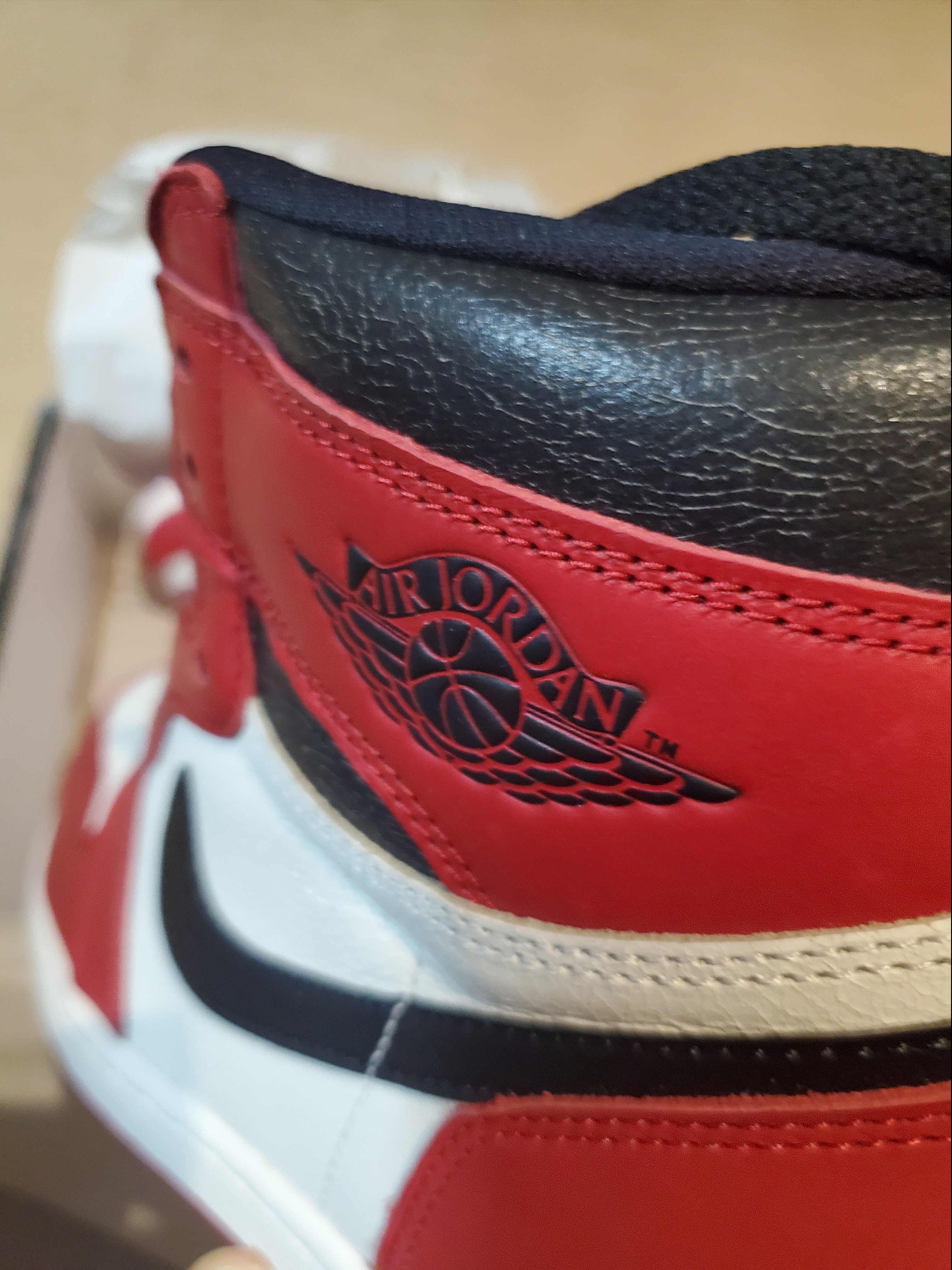 Jordan 1 Retro High OG Chicago 2022 착용 스타일 - 4