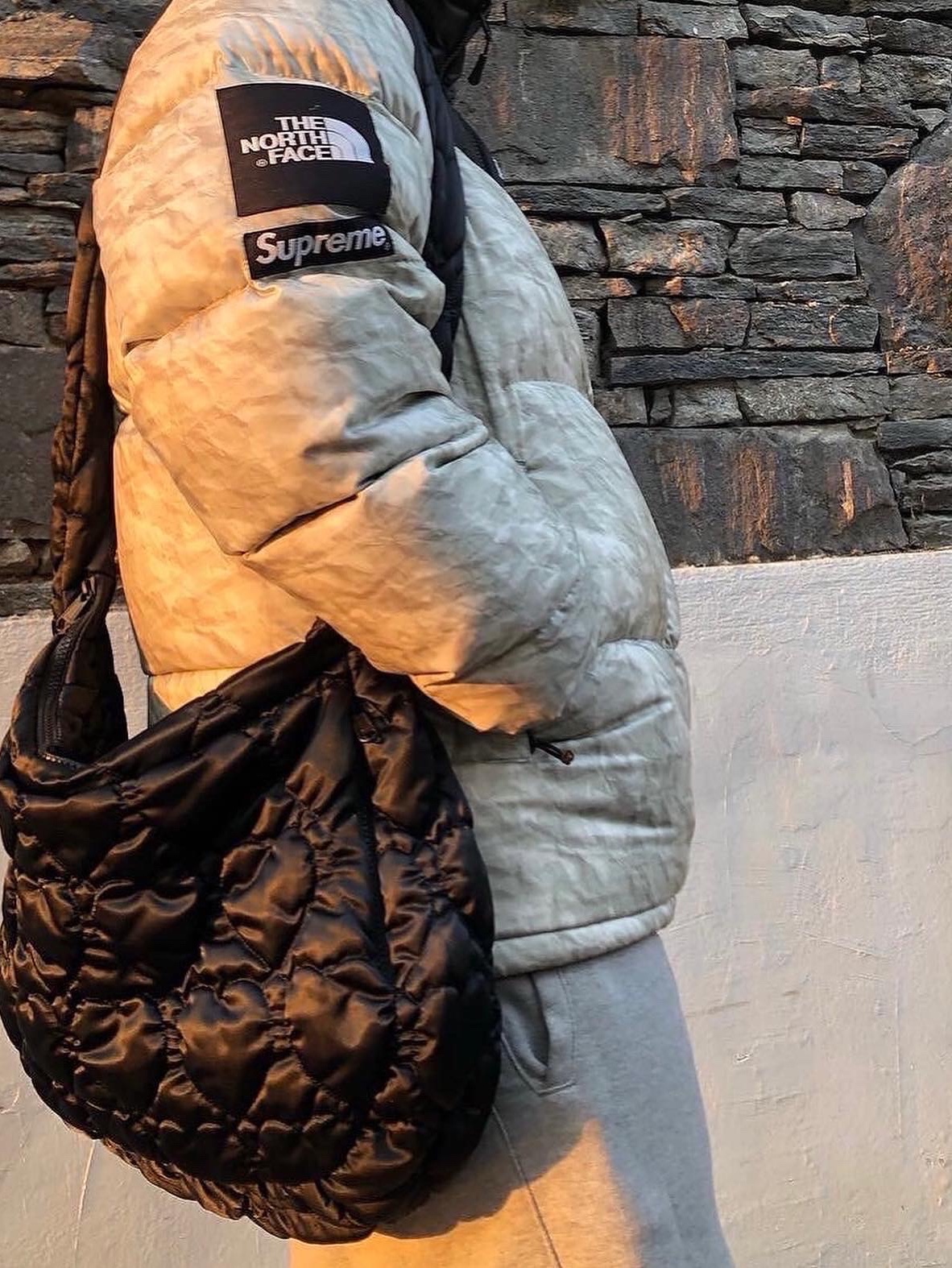 The North Face 1996 Eco Nuptse Jacket Black, The North Face 1996 Eco Nuptse Jacket White 착용 스타일 - 2