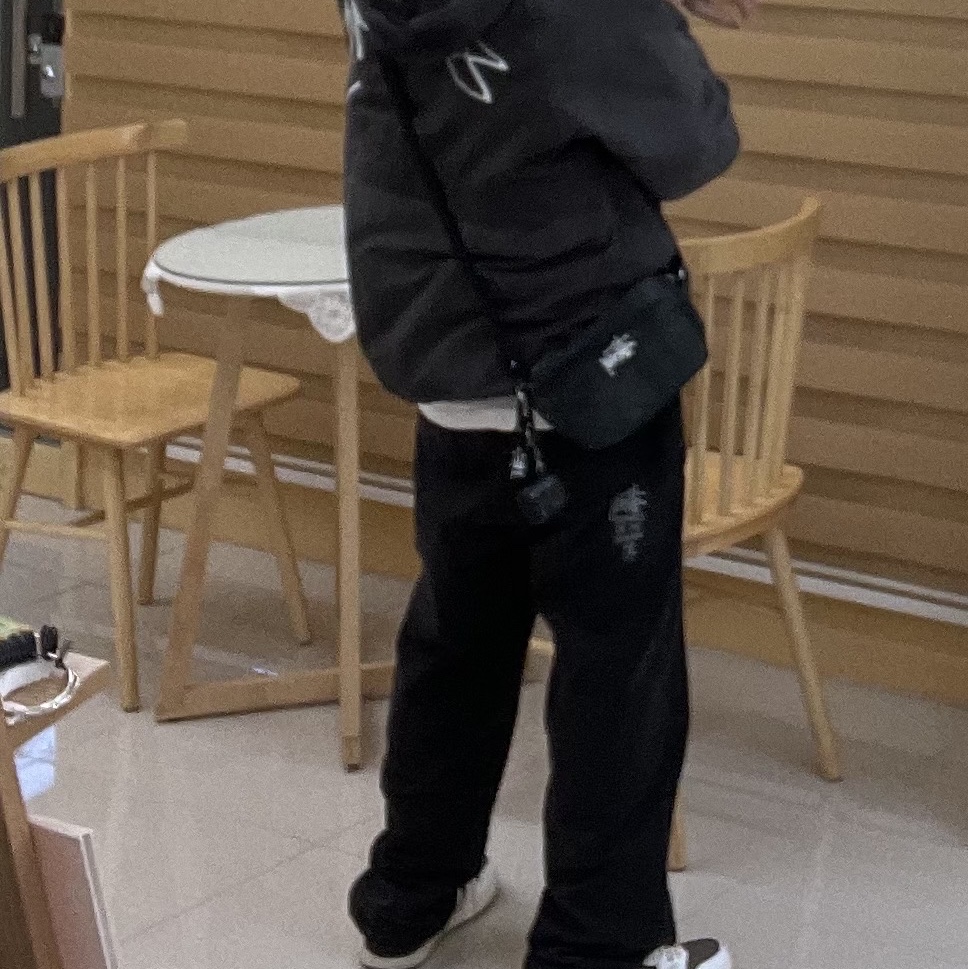 Stussy Washed Canvas Big OL' Jean Black, Stussy Canvas Side Pouch Washed Black 착용 스타일
