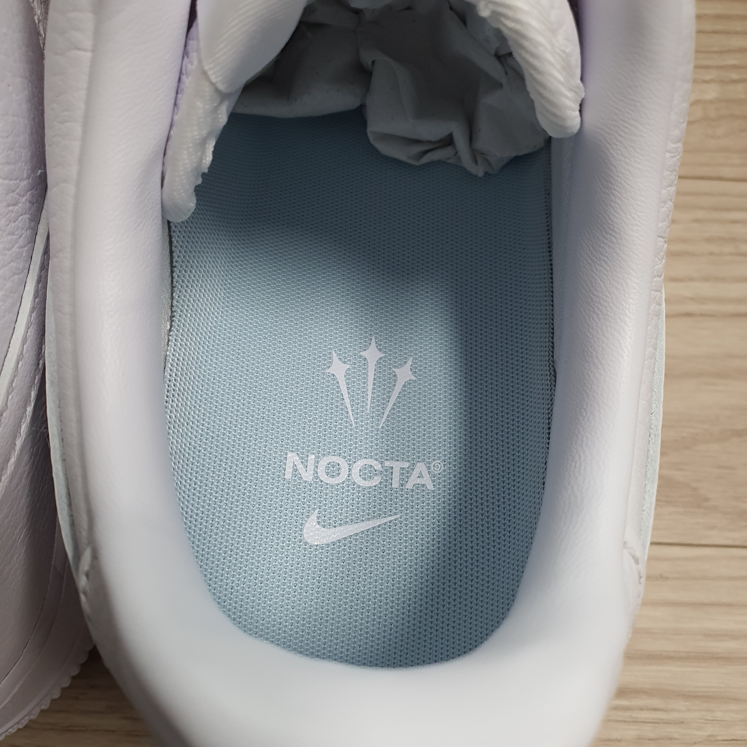 Nike x Drake Nocta Air Force 1 Low SP Certified Lover Boy White, Jordan 1 Retro High OG Chicago 2022 착용 스타일 - 4