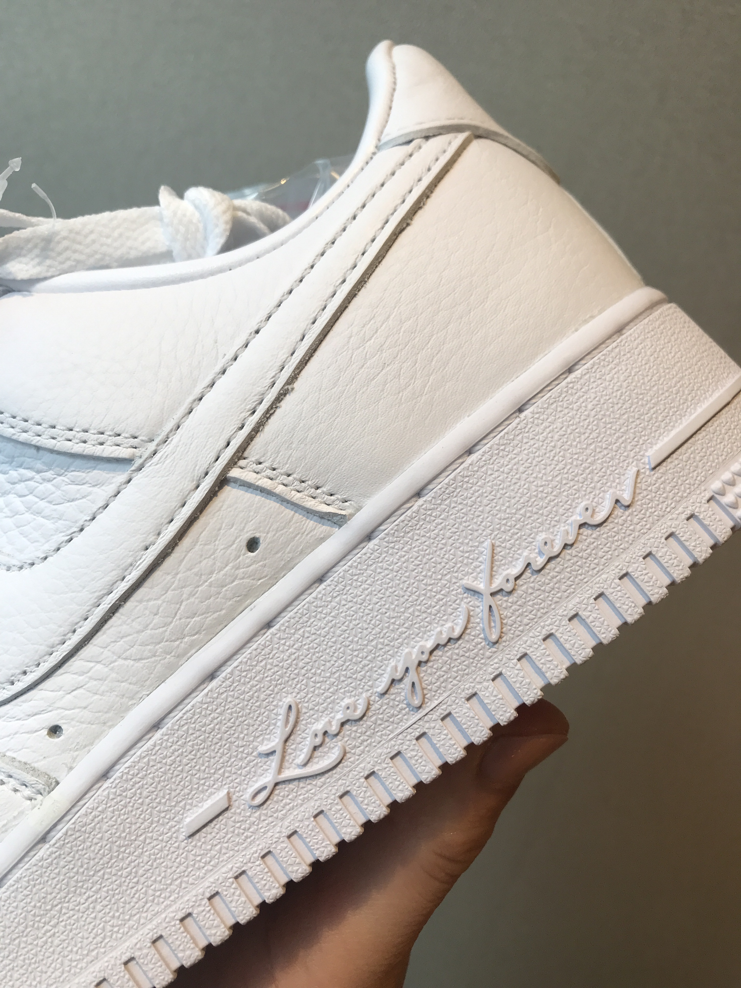 Nike x Drake Nocta Air Force 1 Low SP Certified Lover Boy White 착용 스타일 - 3