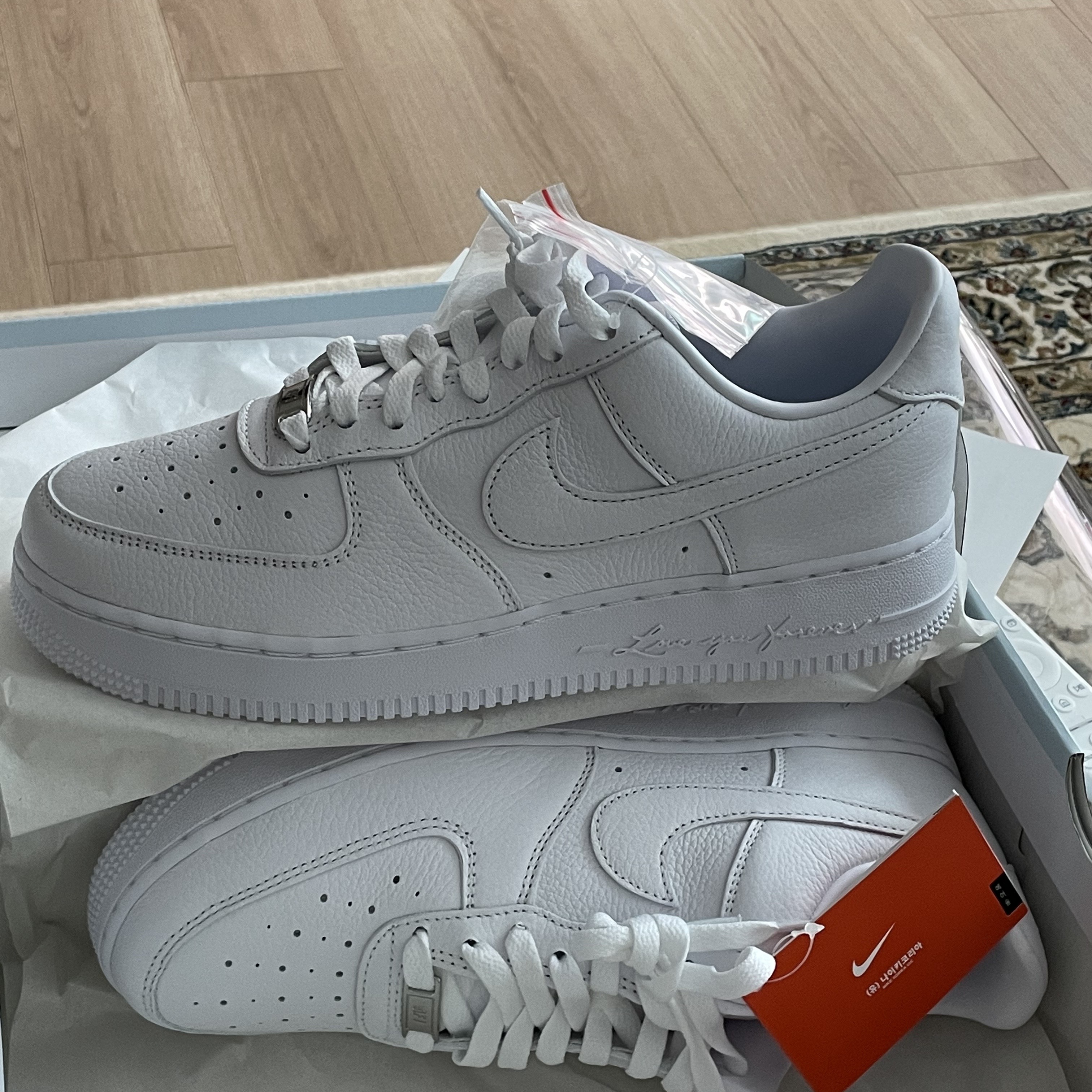Nike x Drake Nocta Air Force 1 Low SP Certified Lover Boy White 착용 스타일