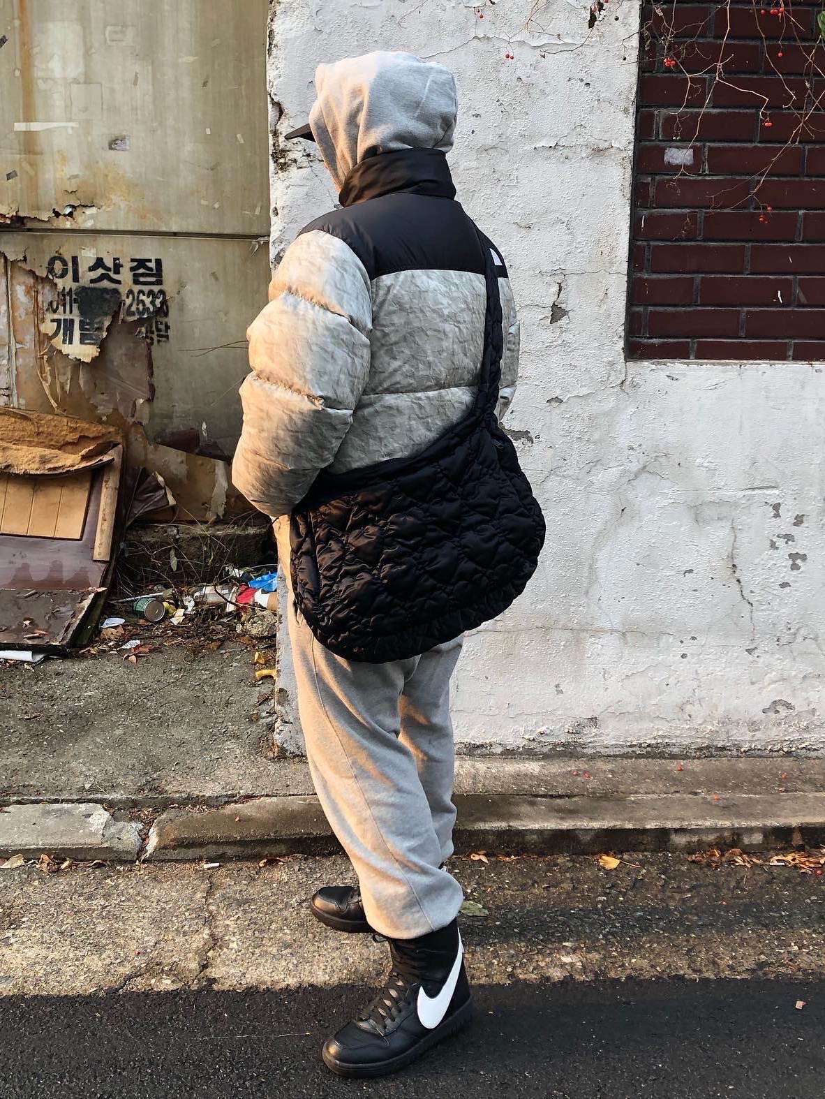 The North Face 1996 Eco Nuptse Jacket Black, The North Face 1996 Eco Nuptse Jacket White 착용 스타일 - 4