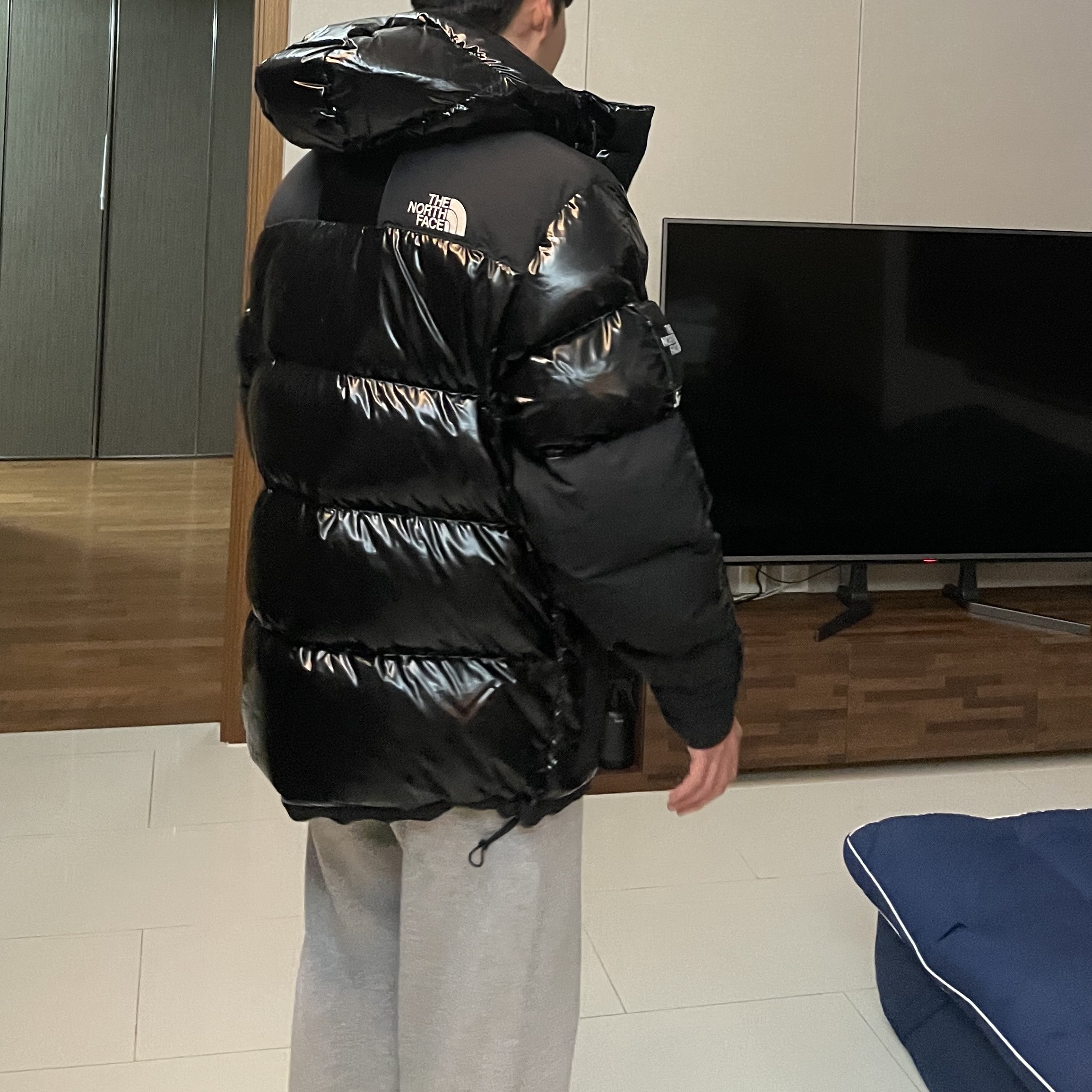 Supreme x The North Face 700-Fill Down Parka Black - 22FW 착용 스타일 - 2