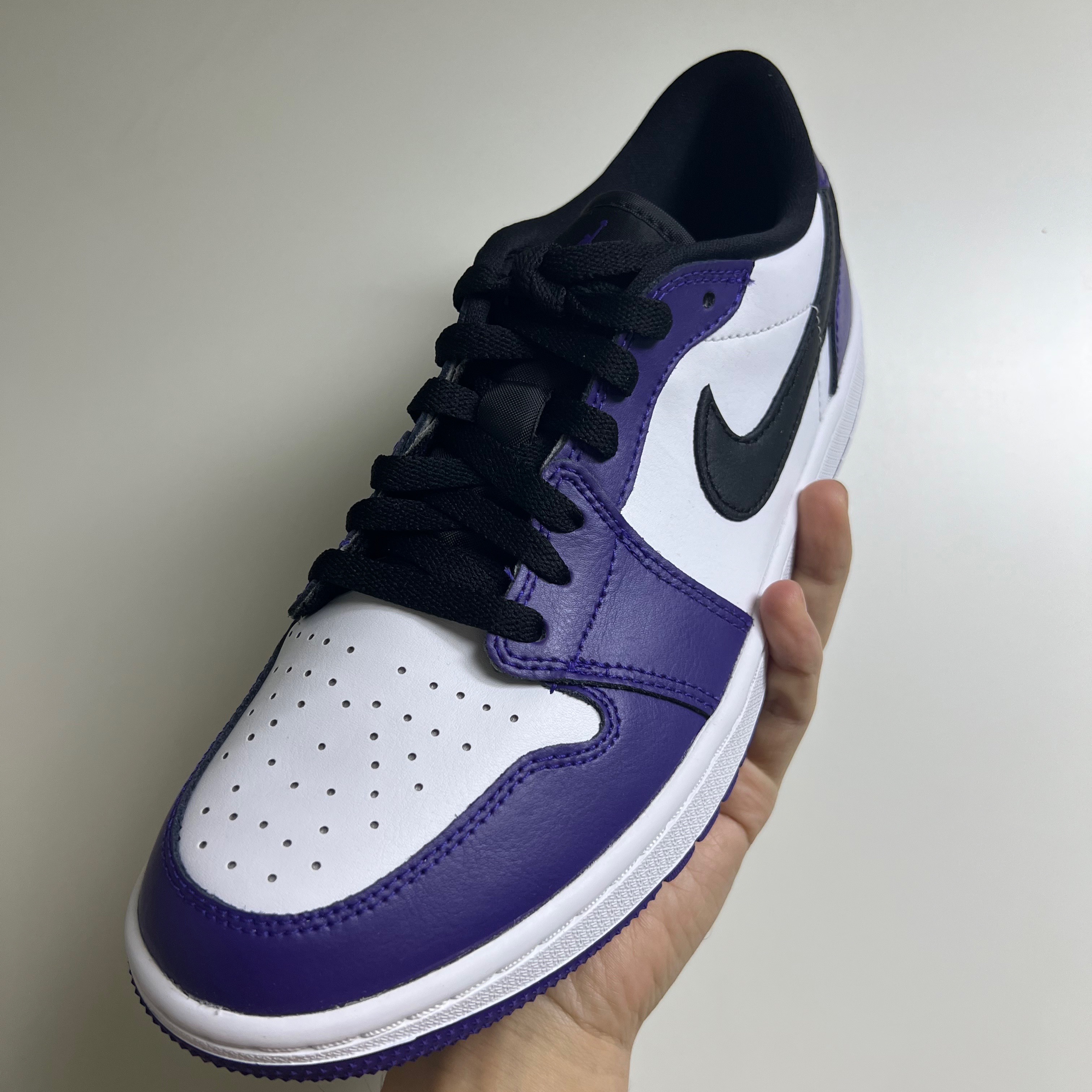 Jordan 1 Low Golf Court Purple 착용 스타일
