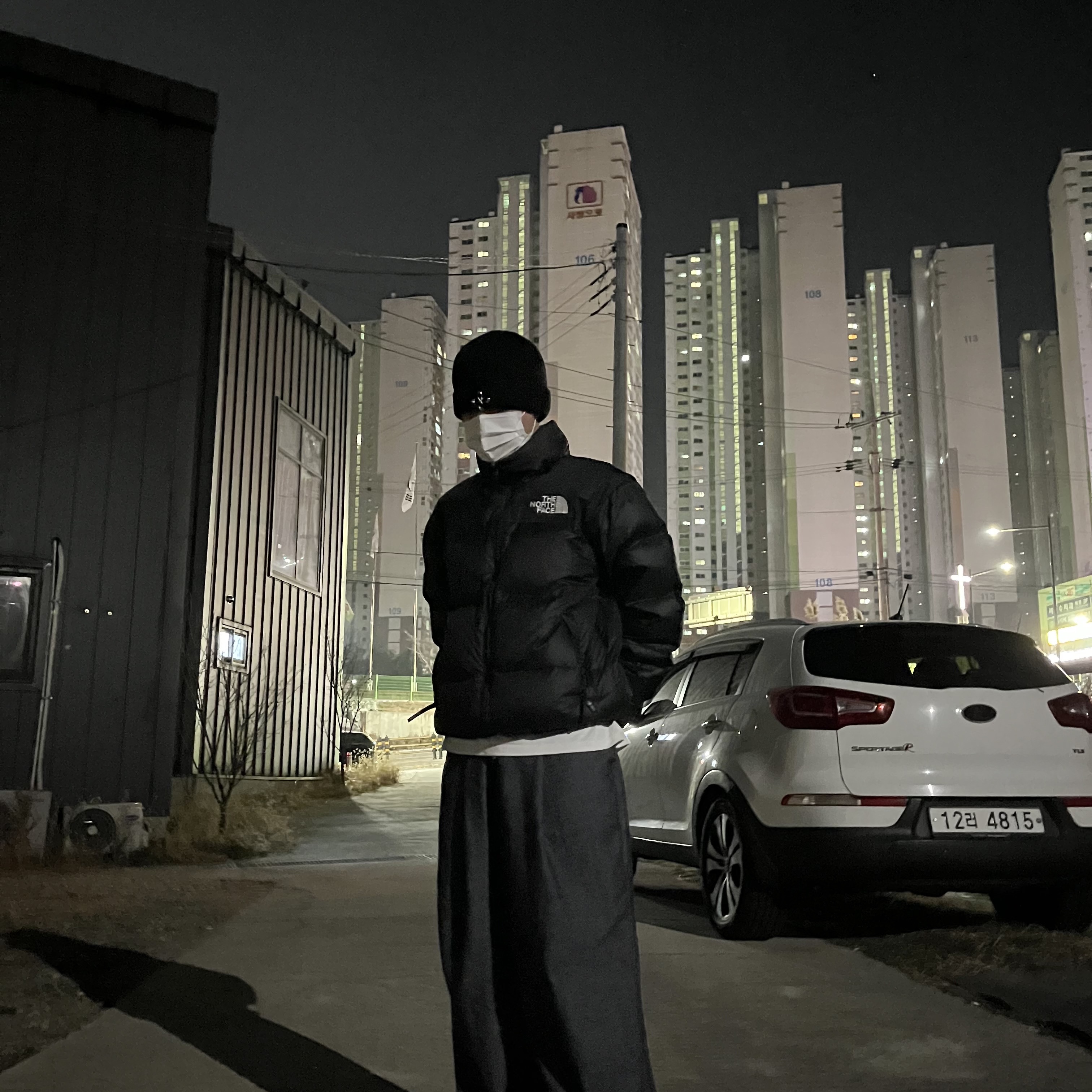 The North Face 1996 Eco Nuptse Jacket Black, Nike Air Force 1 '07 Low White 착용 스타일 - 1