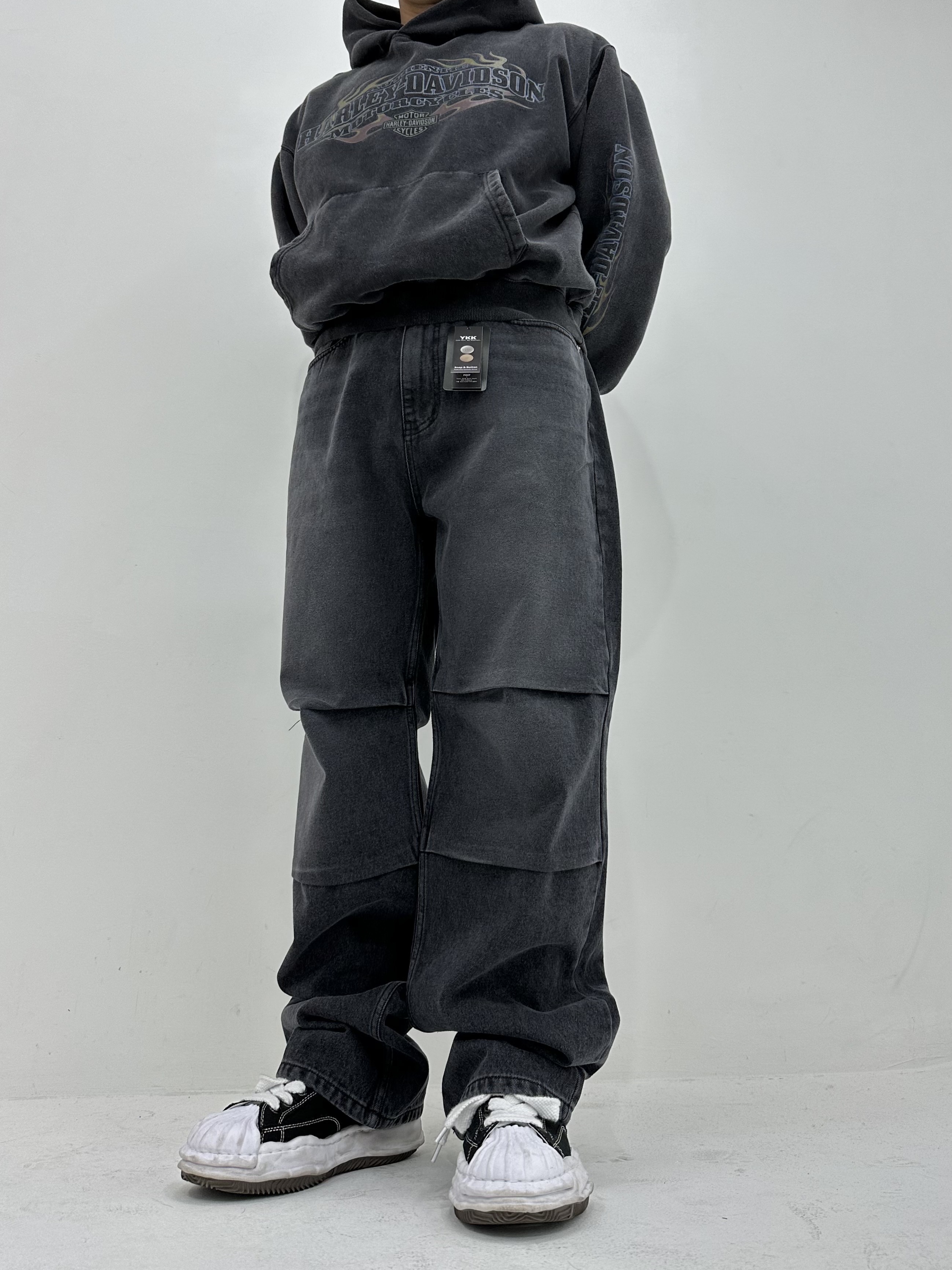 Maison Mihara Yasuhiro Blakey OG Sole Canvas Low-top Sneakers Black White 착용 스타일 - 3
