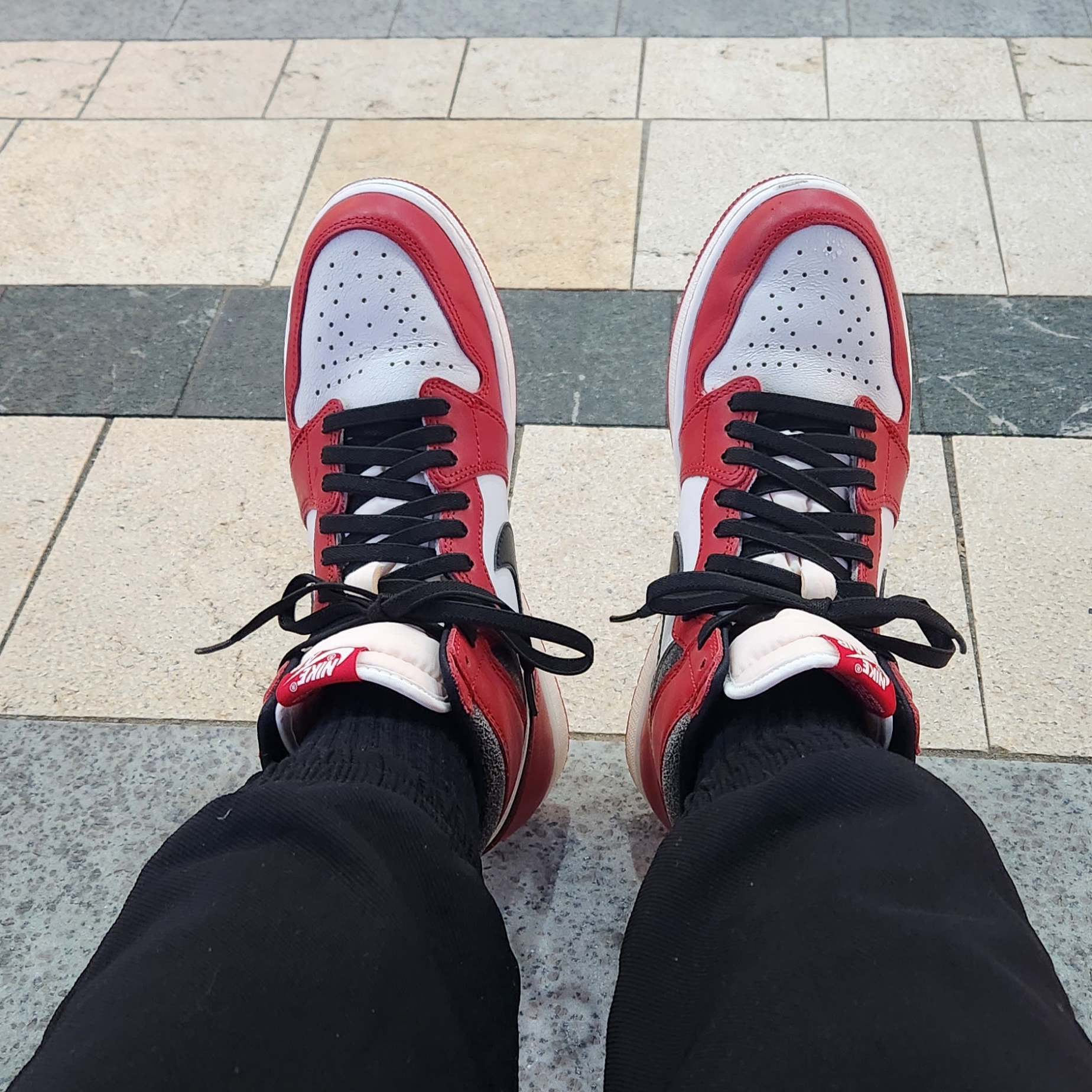 Jordan 1 Retro High OG Chicago 2022 착용 스타일 - 3