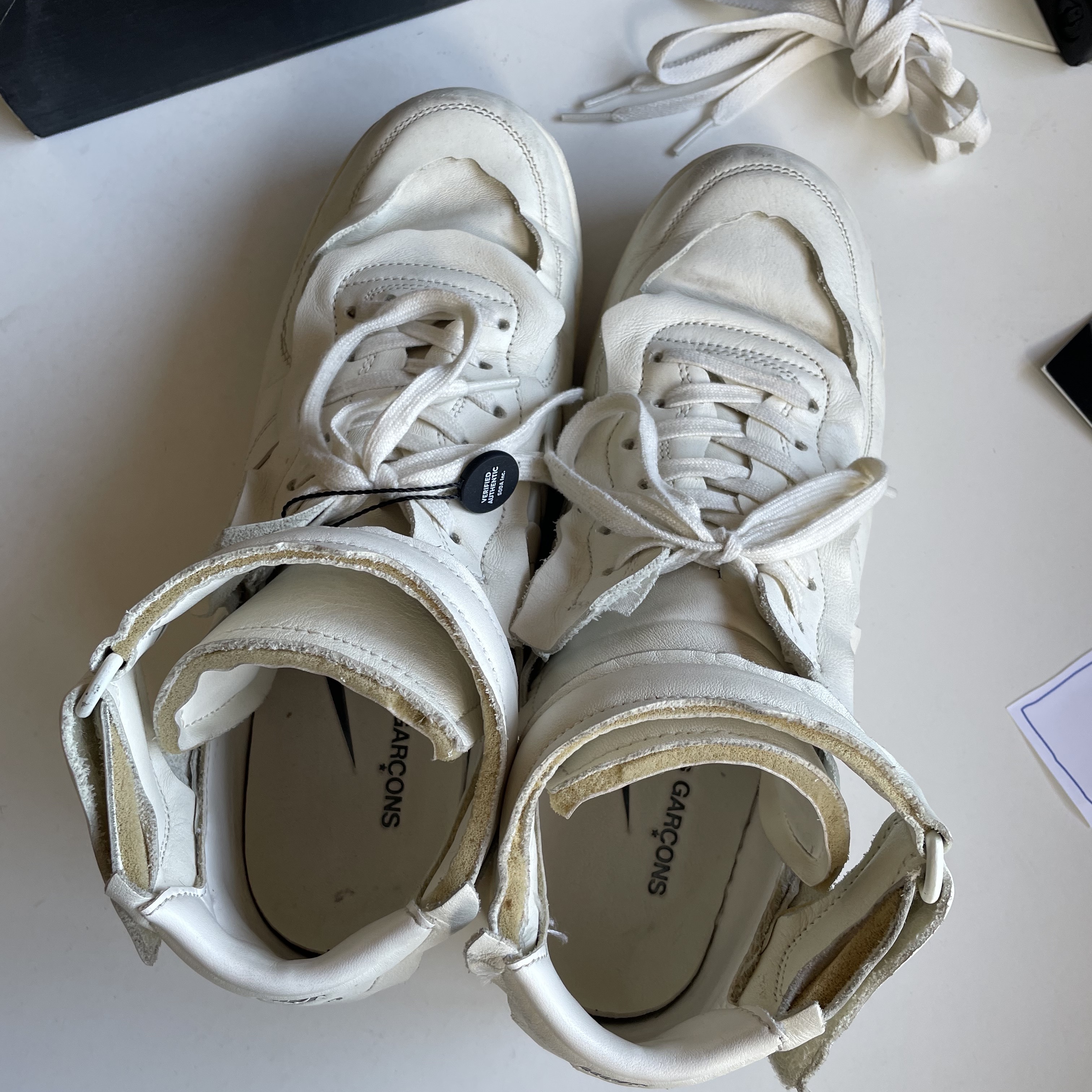 Nike x Comme des Garcons Homme Plus Air Force Mid White 착용 스타일 - 3