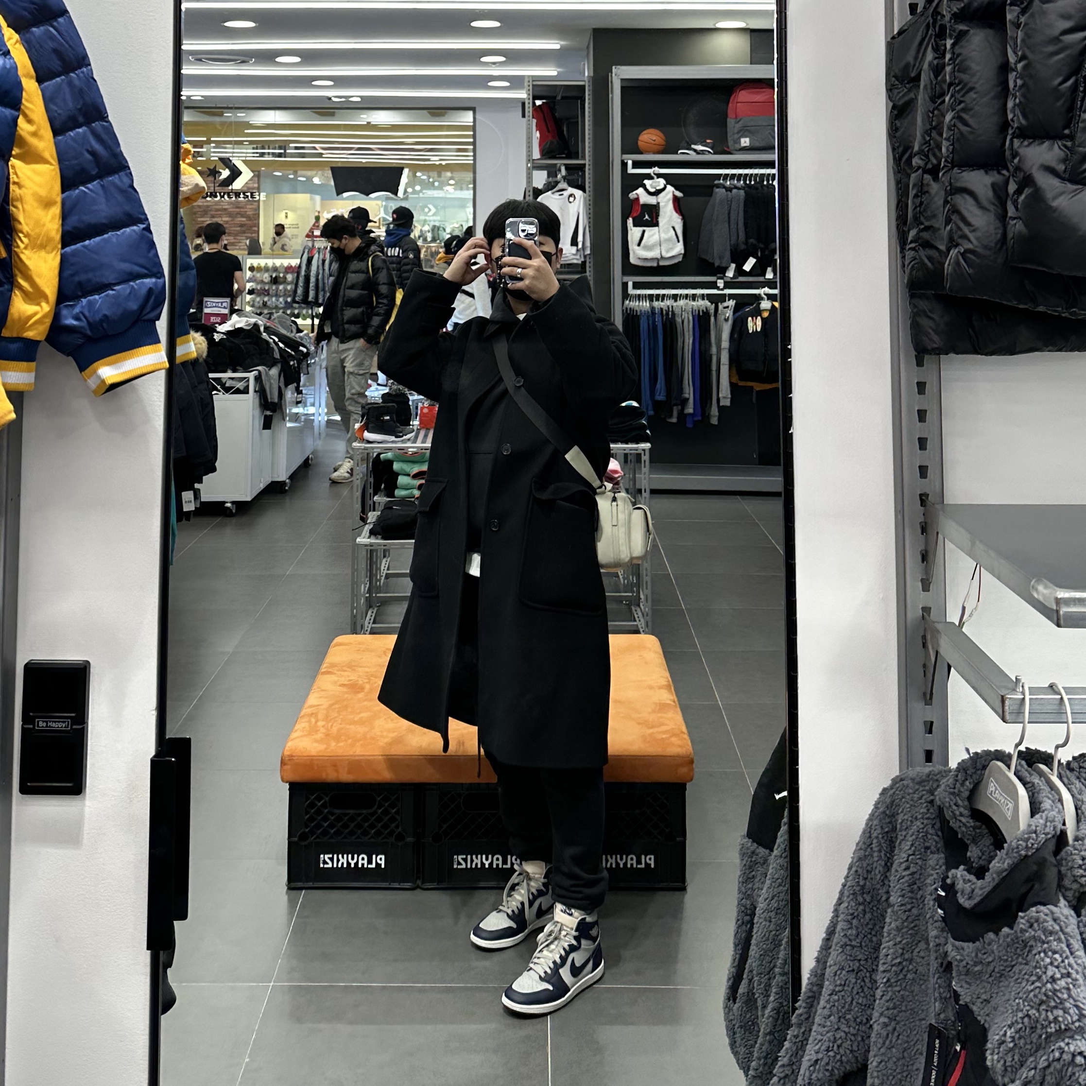 Jordan 1 High 85 College Navy, Essentials The Core Collection Hoodie Stretch Limo 착용 스타일