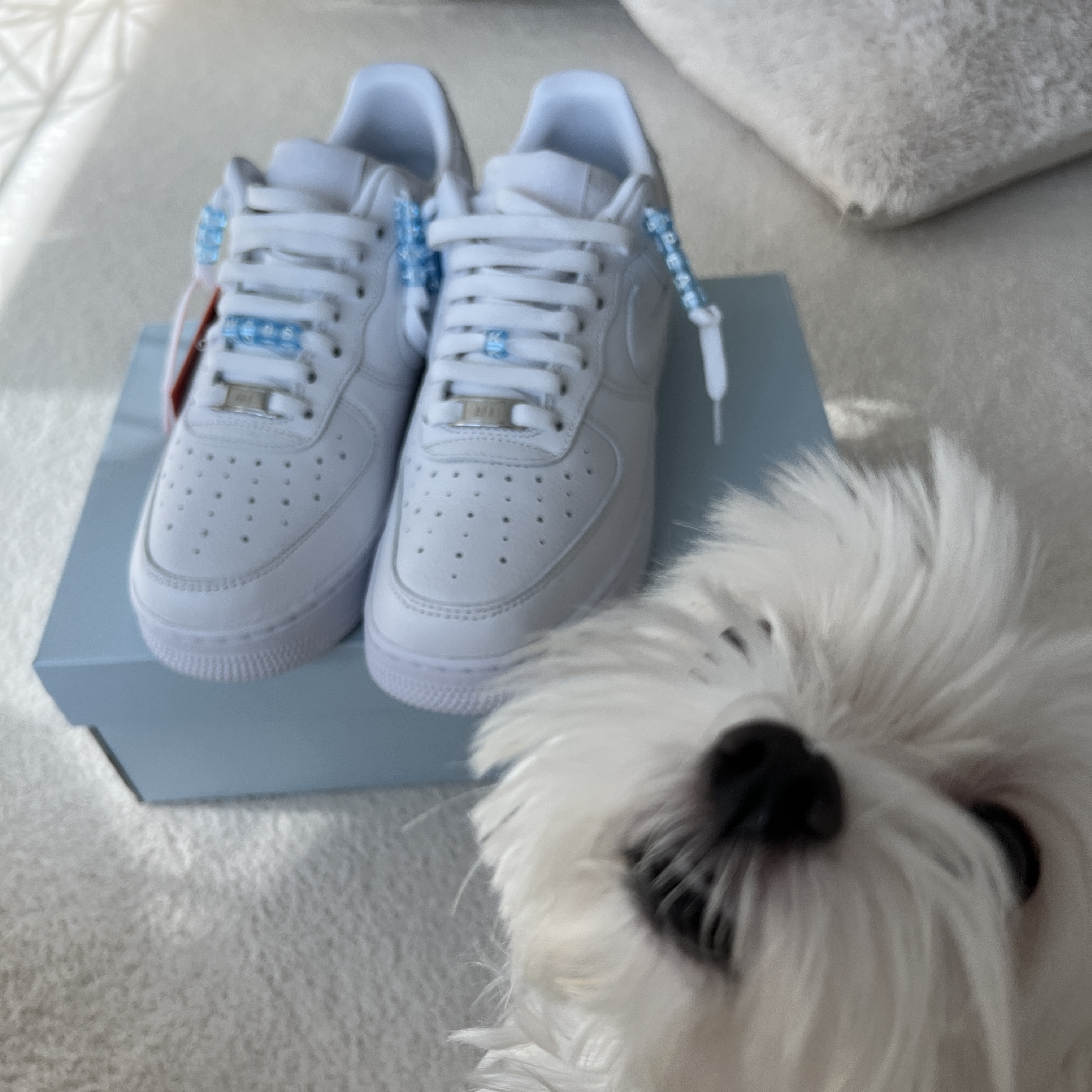 Nike x Drake Nocta Air Force 1 Low SP Certified Lover Boy White 착용 스타일 - 4