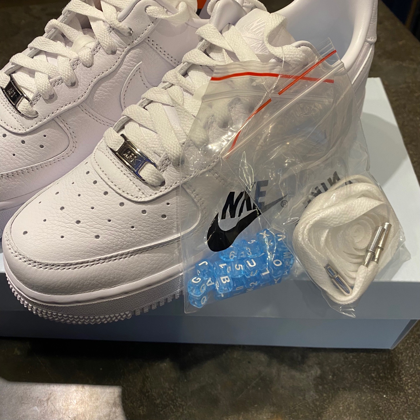 Nike x Drake Nocta Air Force 1 Low SP Certified Lover Boy White 착용 스타일