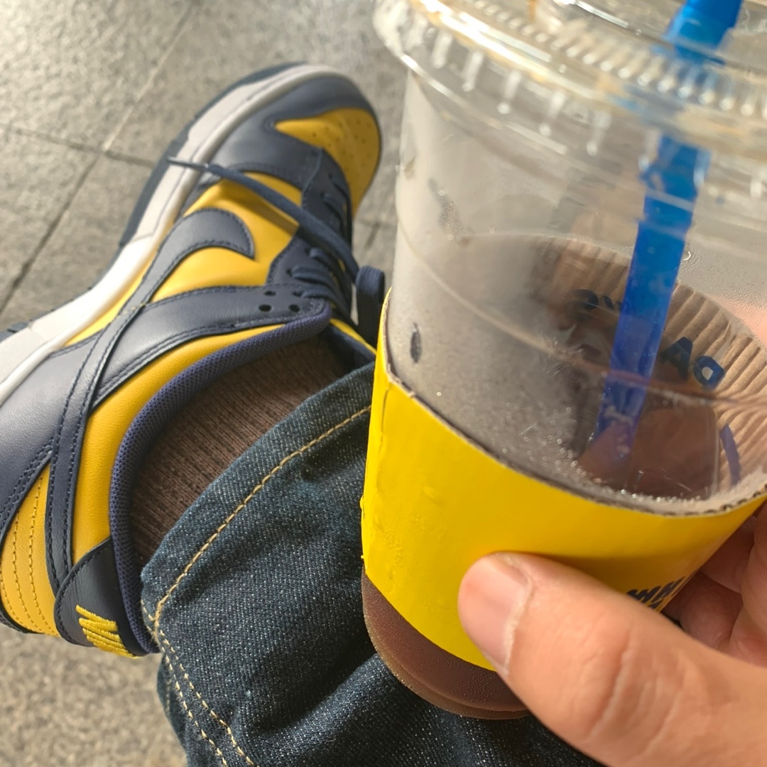 Nike Dunk Low Retro Varsity Maize 착용 스타일