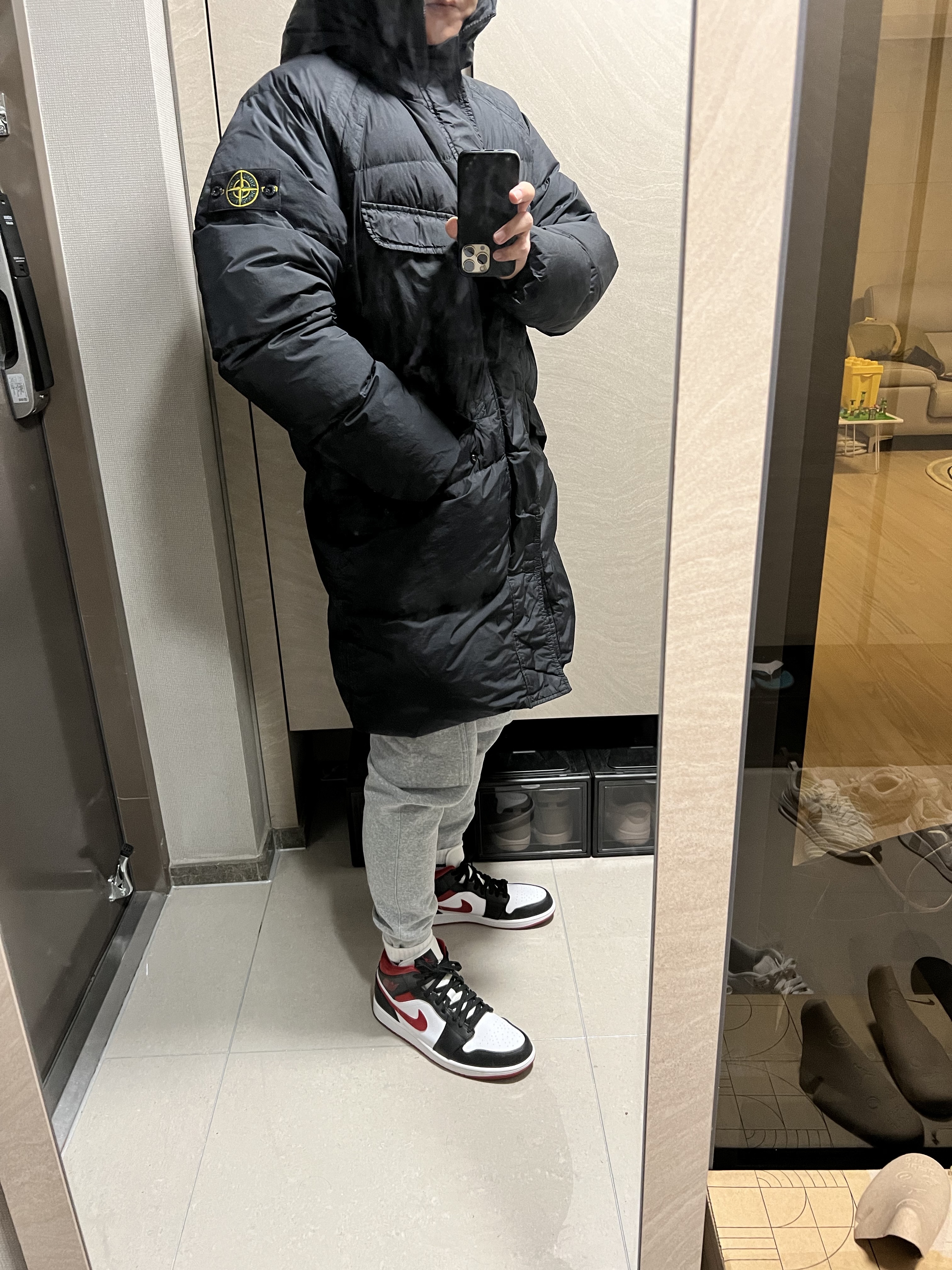 Jordan 1 Mid Gym Red Black White 착용 스타일