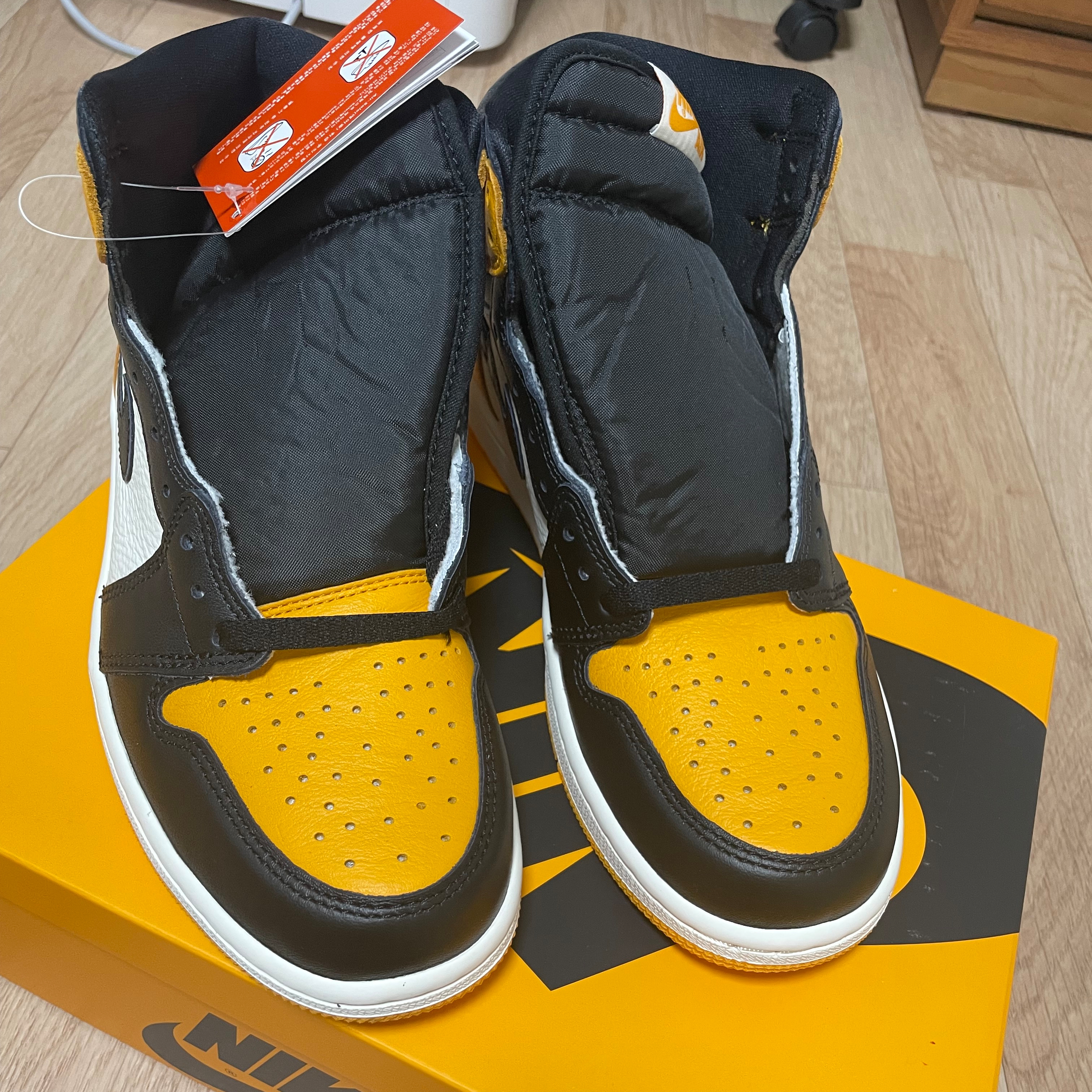 Jordan 1 Retro High OG Taxi, Jordan 1 Mid Taxi 착용 스타일 - 3