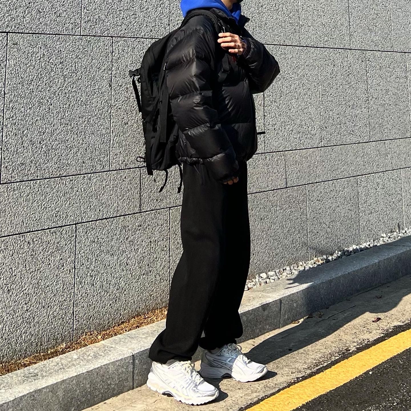 Asics x JJJJound Gel-Kayano 14 Silver White, The North Face 1996 Eco Nuptse Jacket Black 착용 스타일 - 2