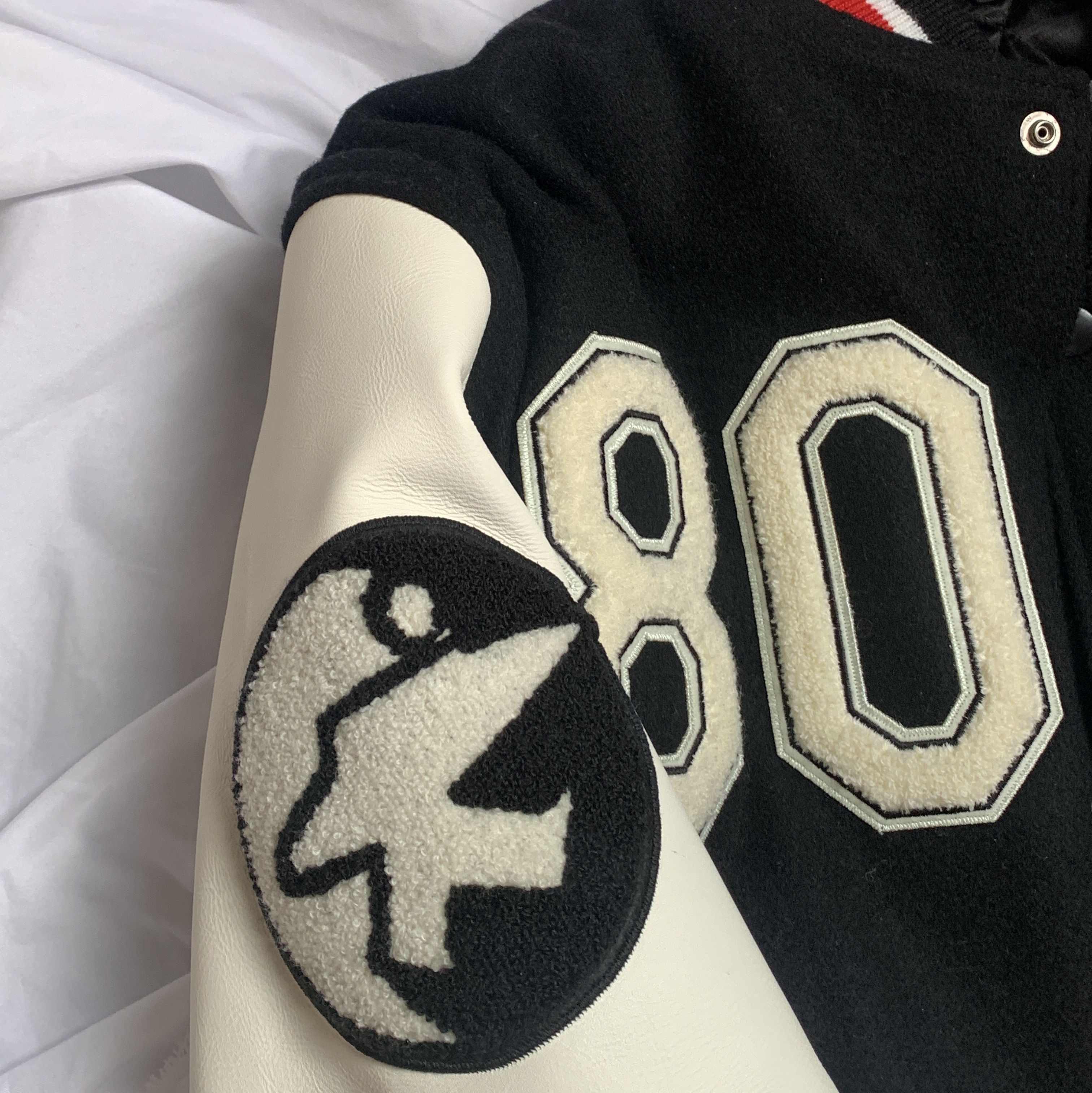 Stussy x Our Legacy x Denim Tears TTL Varsity Jacket Black 착용 스타일 - 2