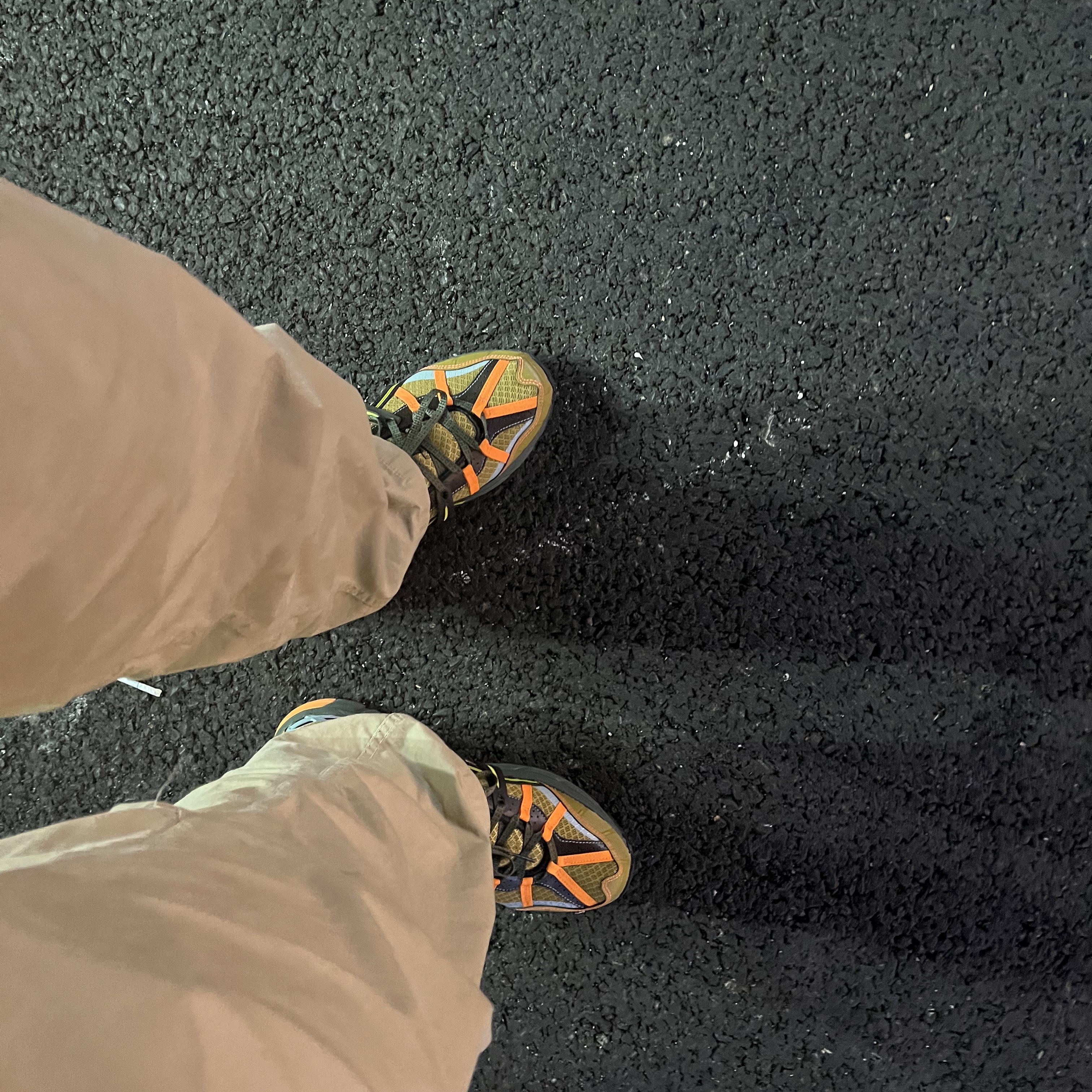Asics x Andersson Bell Gel-Sonoma 15-50 Olive Oil Dark Brown 착용 스타일